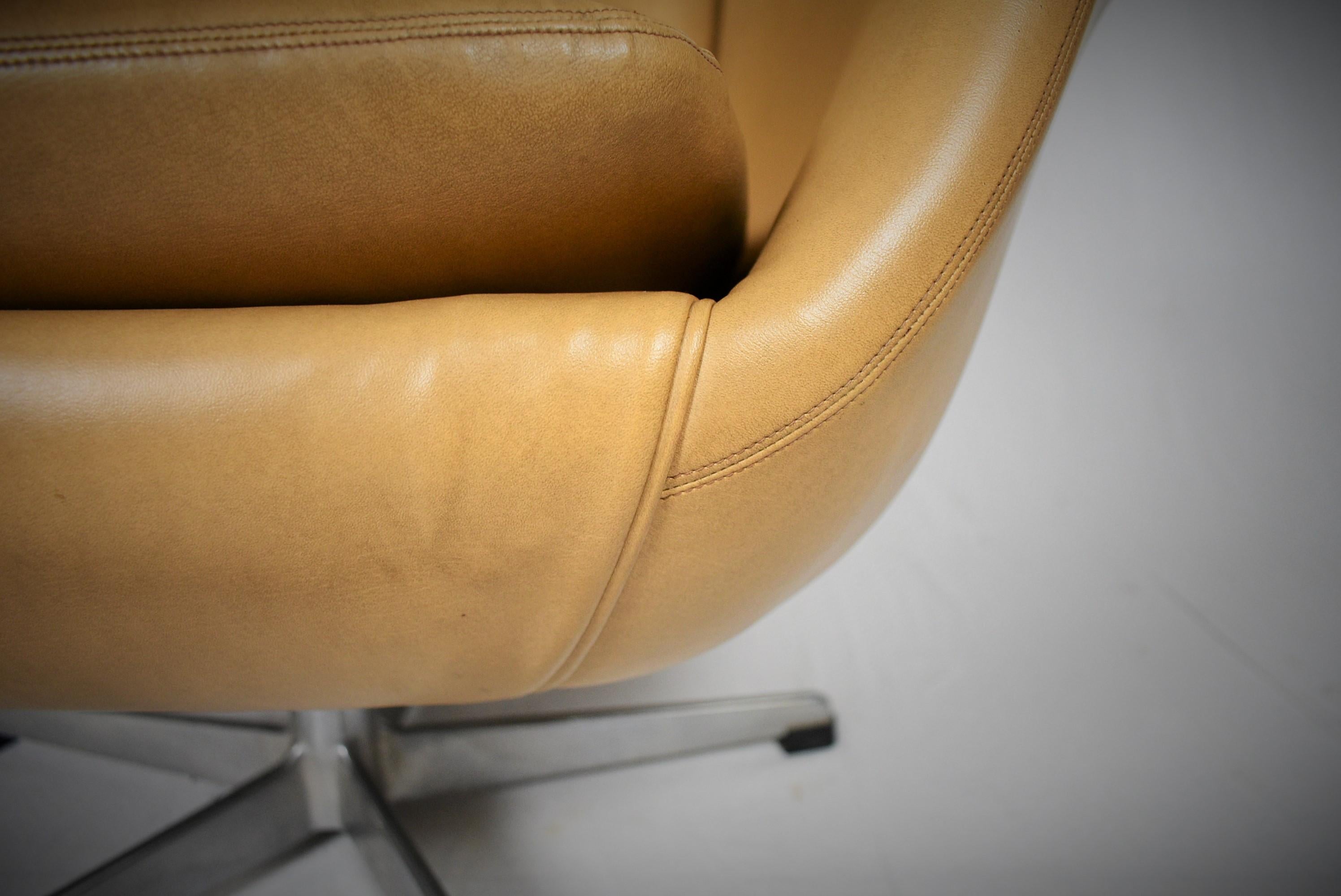 Mid-20th Century Leather Swivel Armchair, 1965s from UP Závody