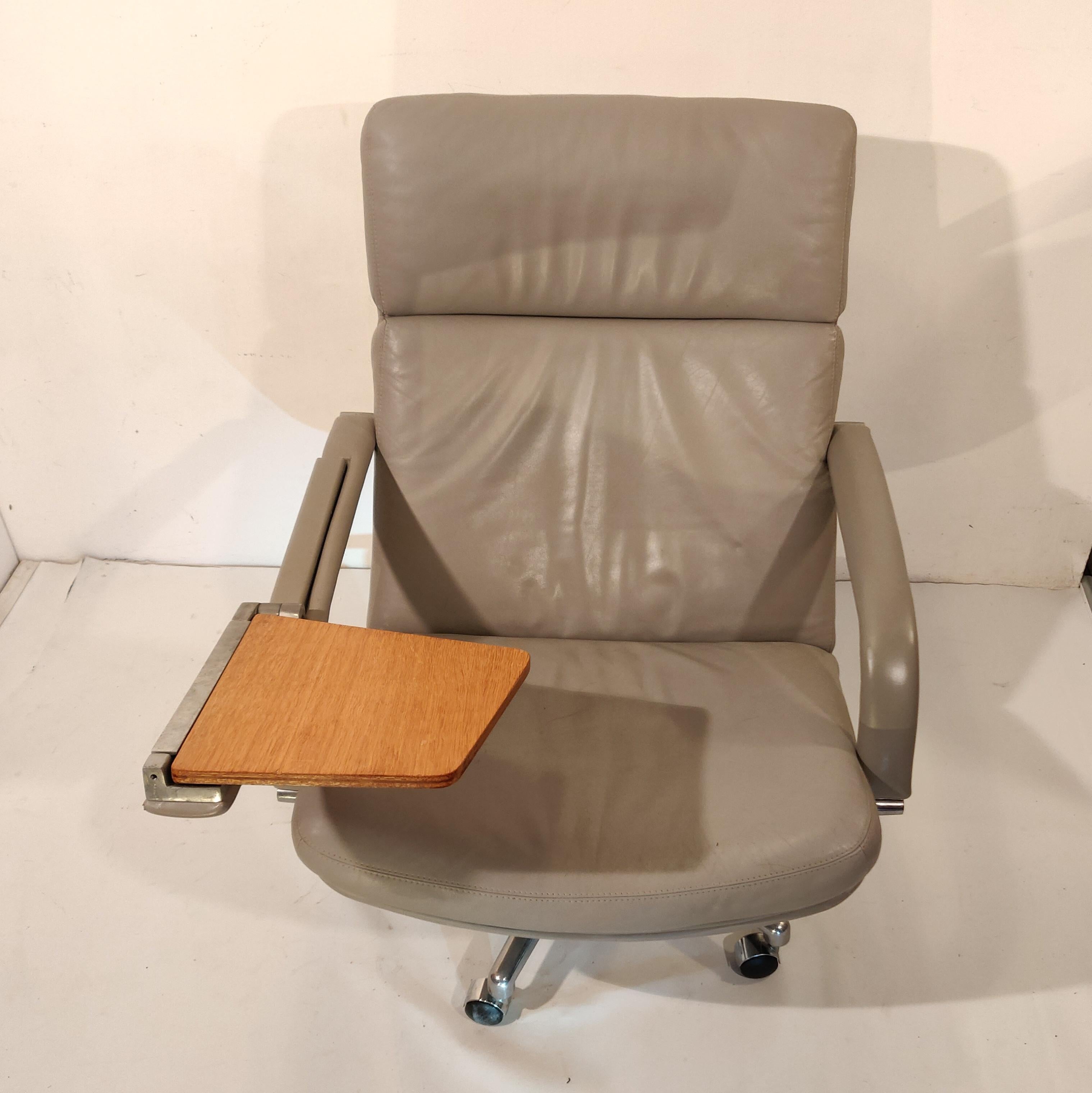 Leather Swivel Chair with Wooden Writing Board by Geoffrey Harcourt, 1970s For Sale 4