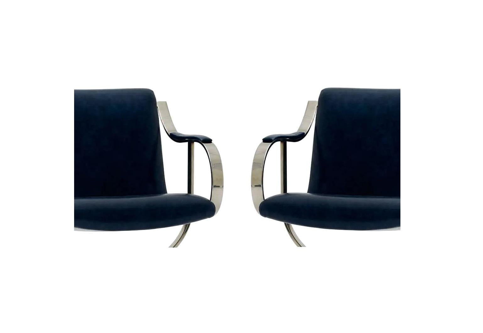 Mid-Century Modern Paire de chaises pivotantes en cuir de Gardner Leaver pour Steelcase en vente