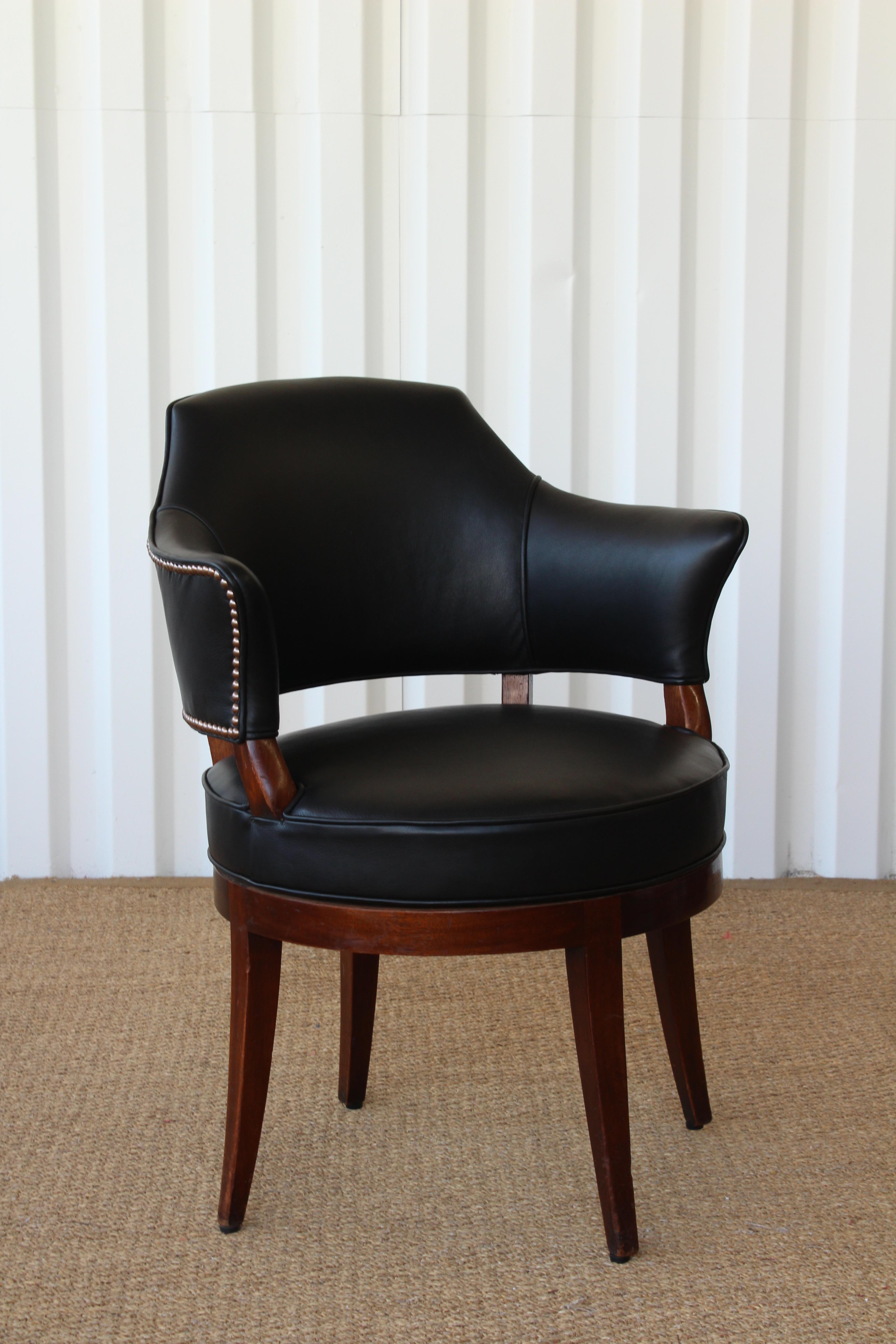 Leather Swivel Desk Chair, England, 1940s In Good Condition In Los Angeles, CA