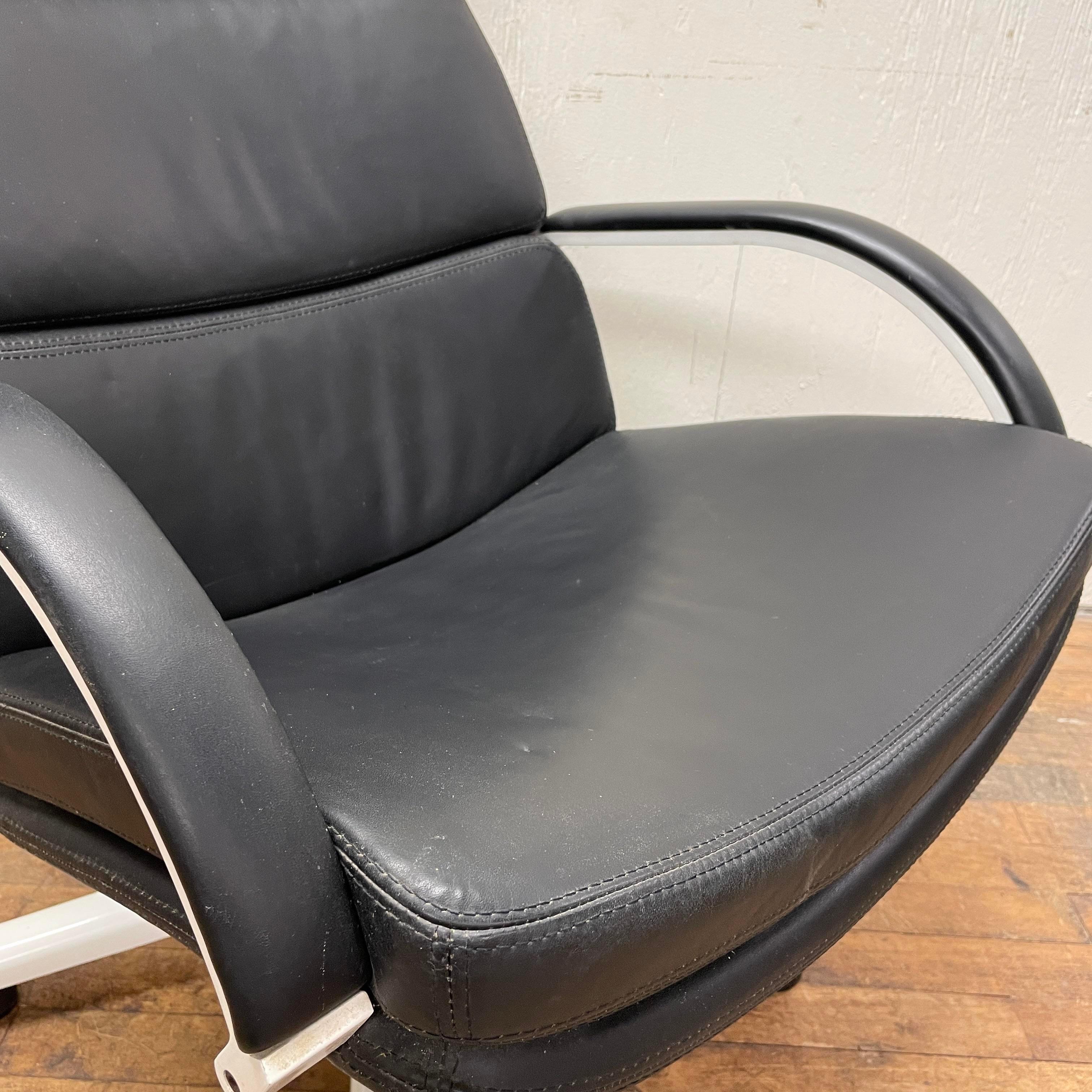 Dutch Leather Swivel Lounge Chair by Geoffrey Harcourt for Artifort