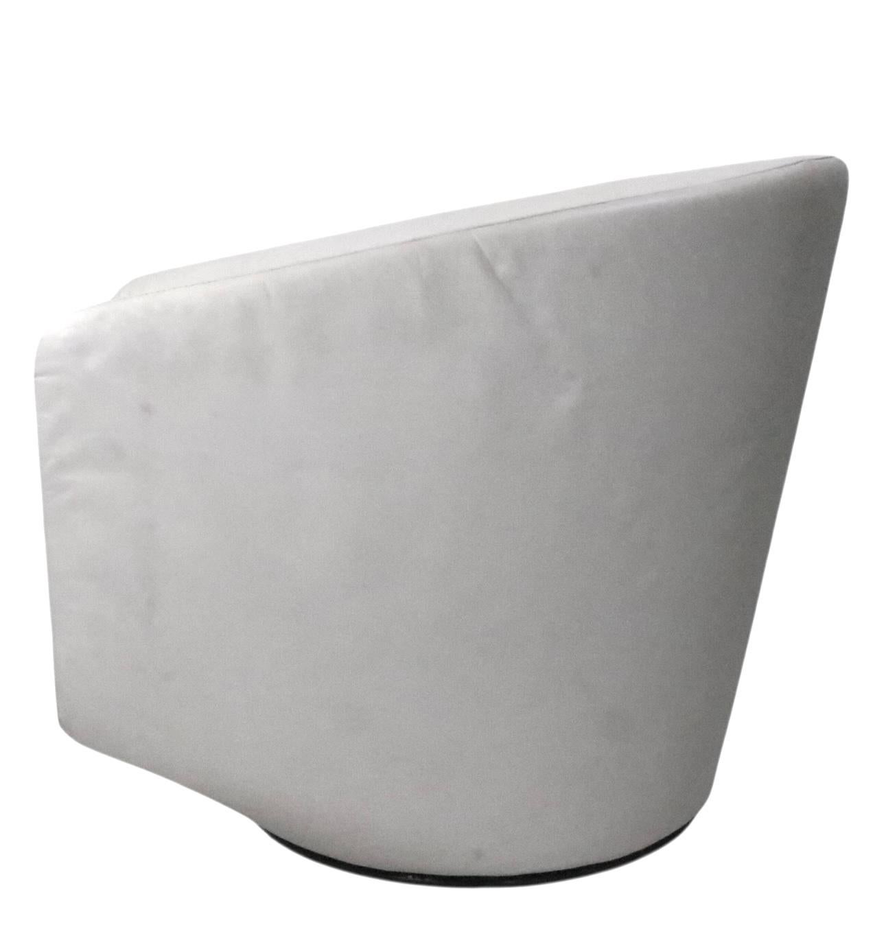 Tumbona giratoria de cuero  Vuelta en U  Silla diseñada por Niels Bendtsen Italia c 2013 en venta 3