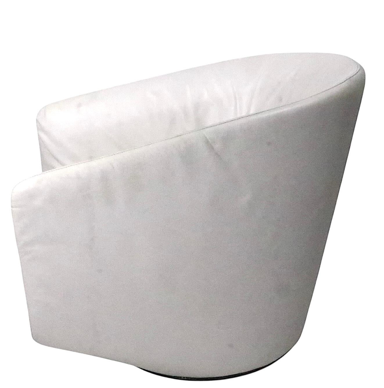 Tumbona giratoria de cuero  Vuelta en U  Silla diseñada por Niels Bendtsen Italia c 2013 en venta 1