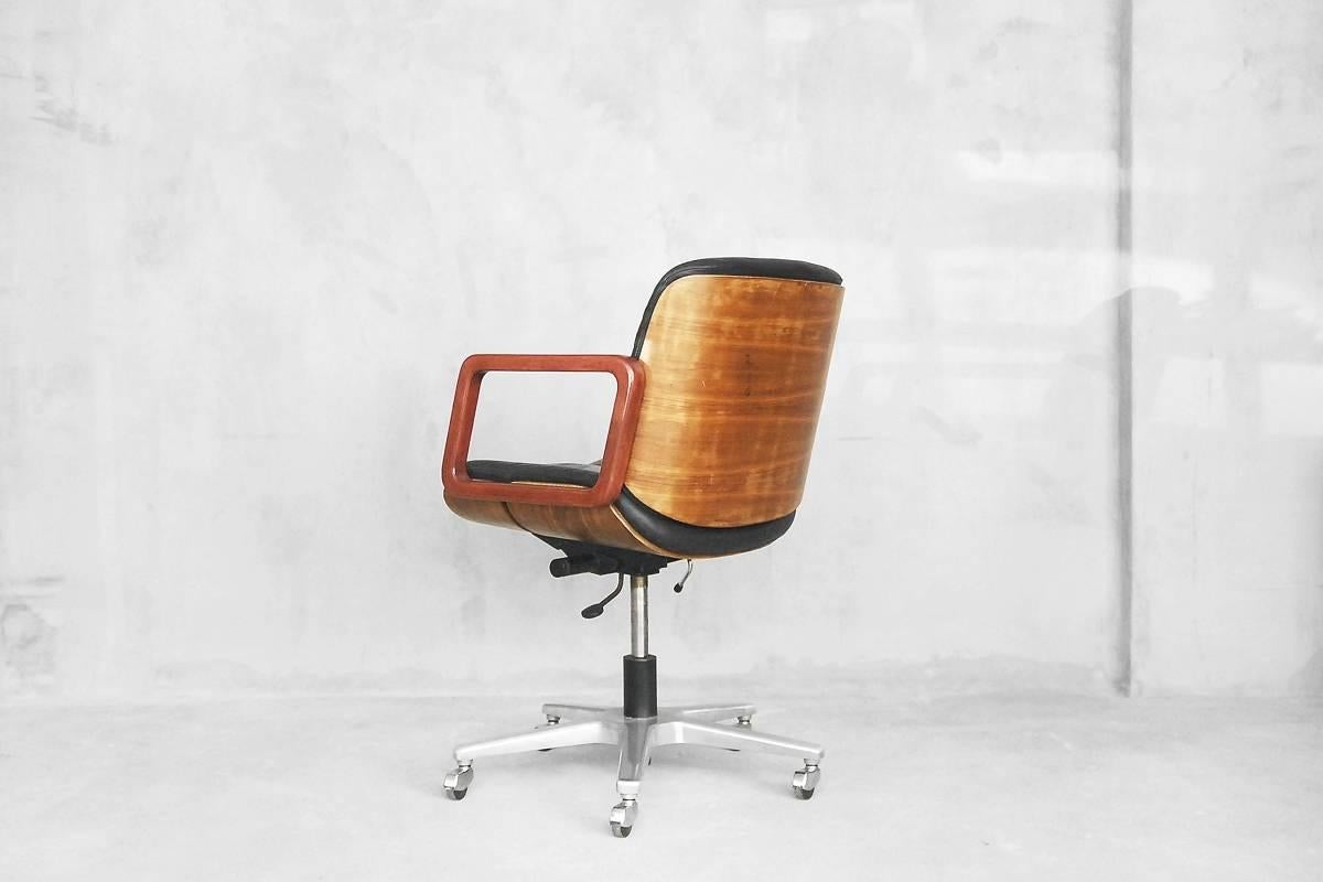 Aluminum Leather Swivel Office Chair by Gordon Russel for Giroflex, 1970s