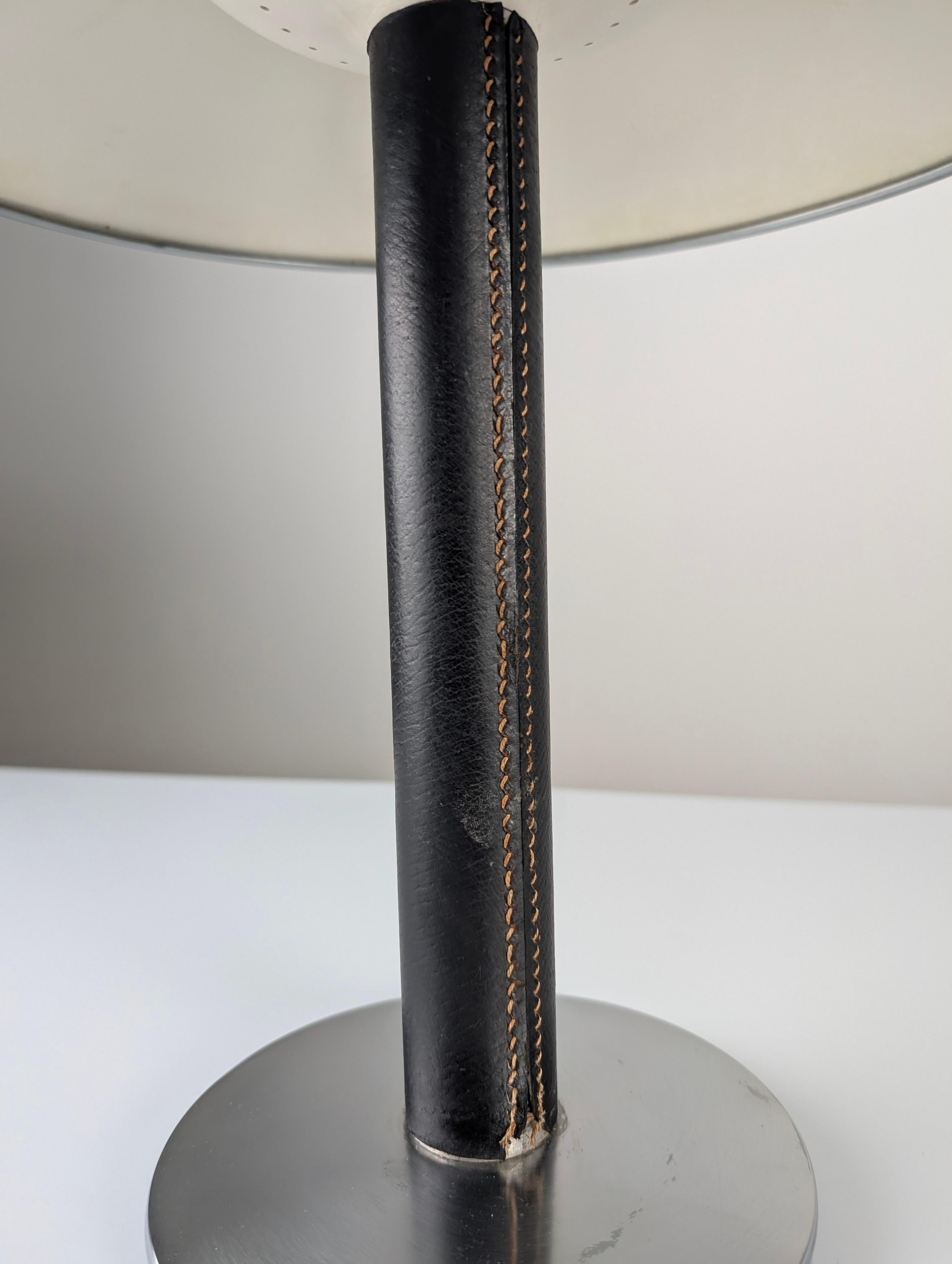 Lampada da tavolo in pelle di Metalarte, 1962 in vendita 4