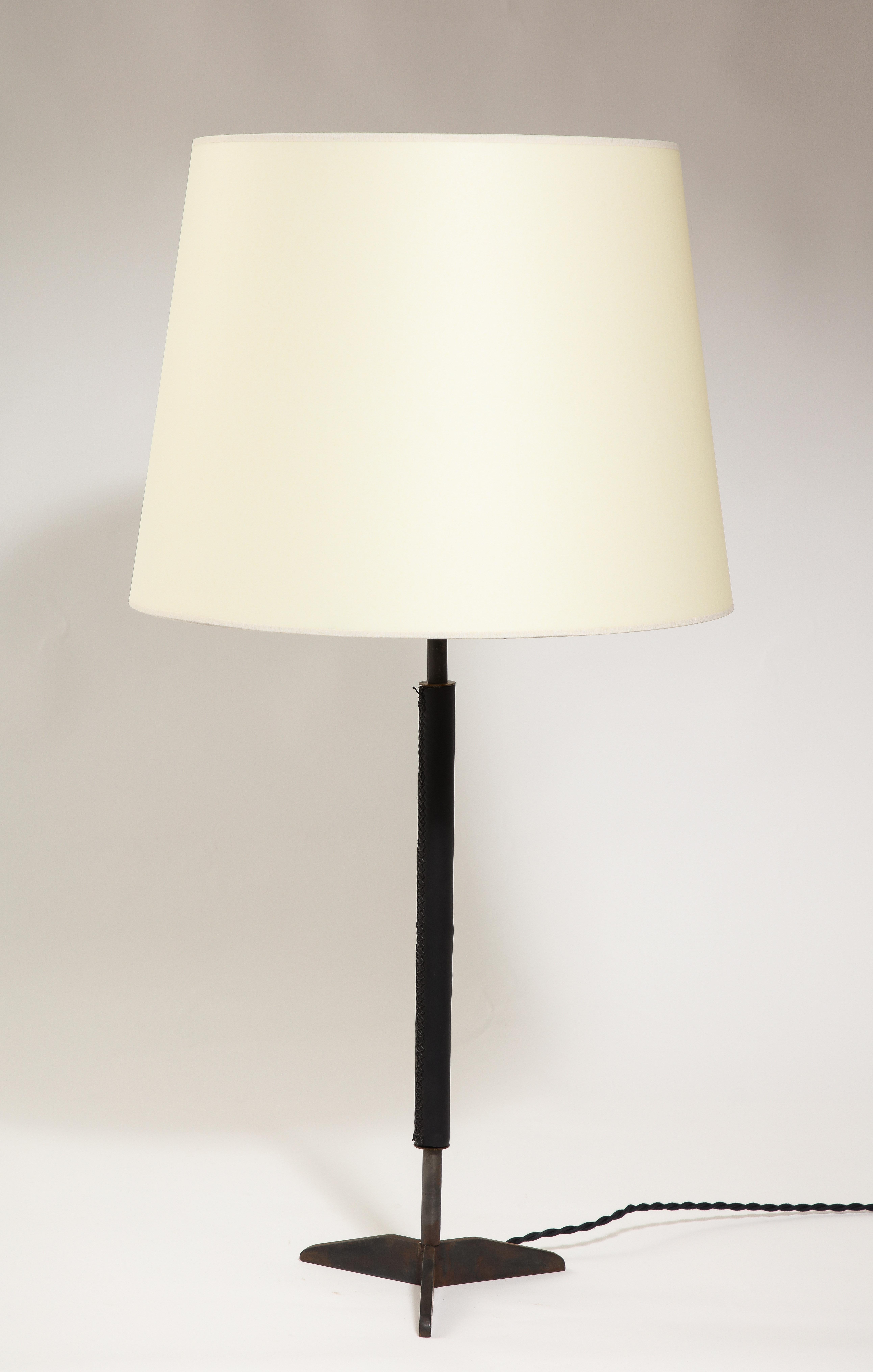 Blackened Steel & Leather Table Lamp, France 1950 For Sale 7
