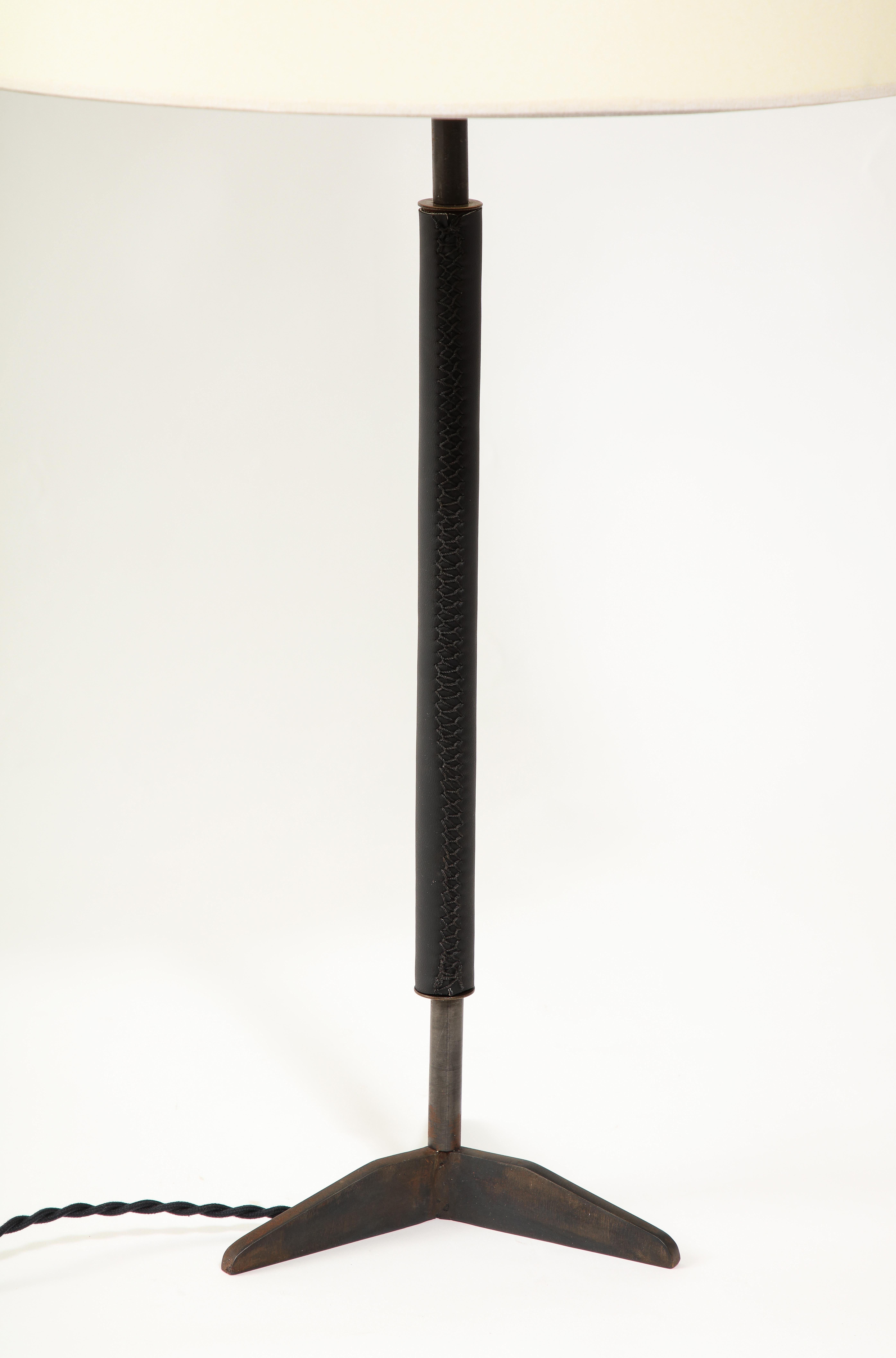 Blackened Steel & Leather Table Lamp, France 1950 In Good Condition For Sale In New York, NY