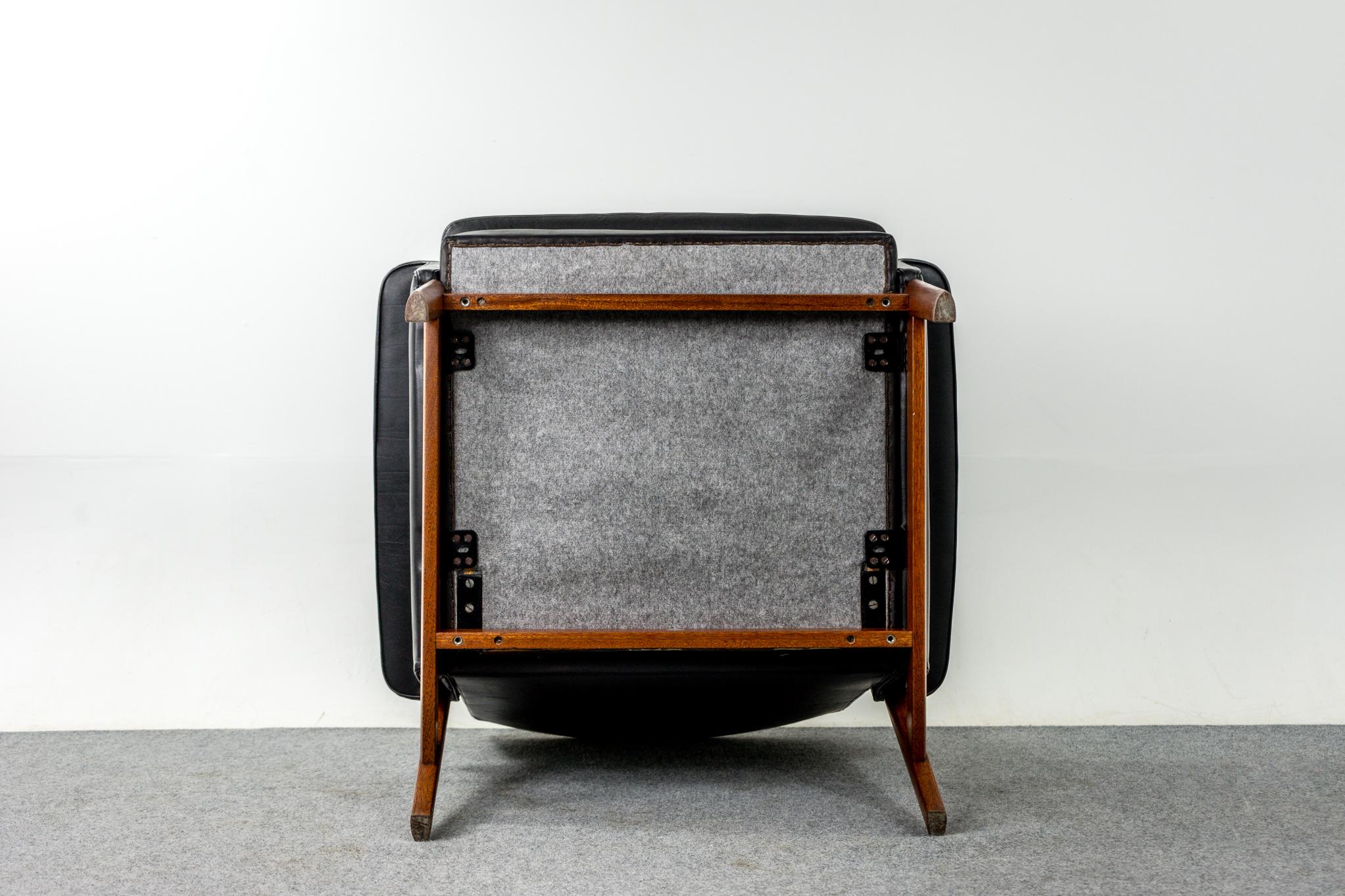 Leather & Teak Model 218 Jupiter Chair by Finn Juhl for France & Son 5