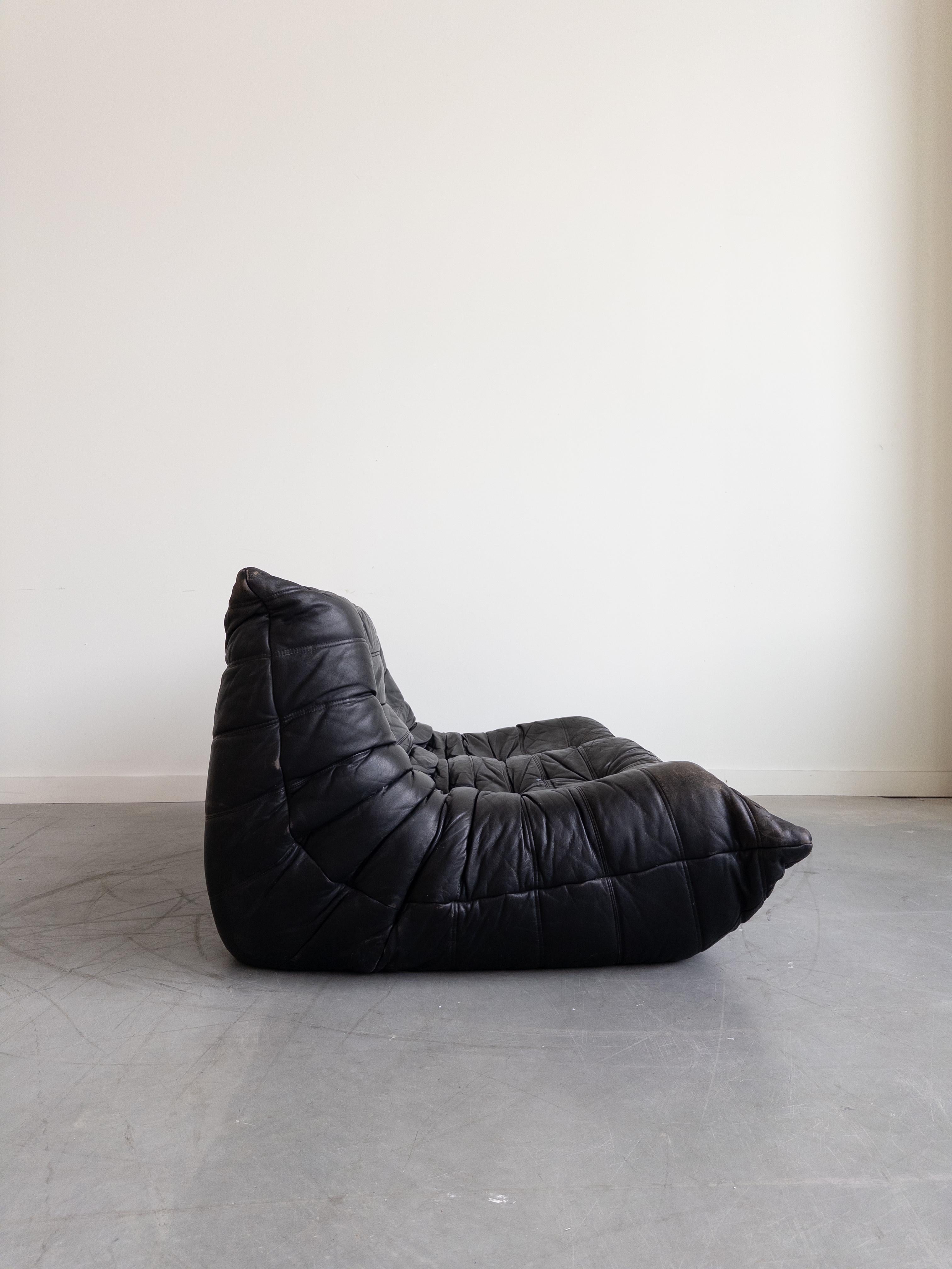 Sofá de 2 plazas Togo de piel de Michel Ducaroy para Ligne Roset finales del siglo XX en venta