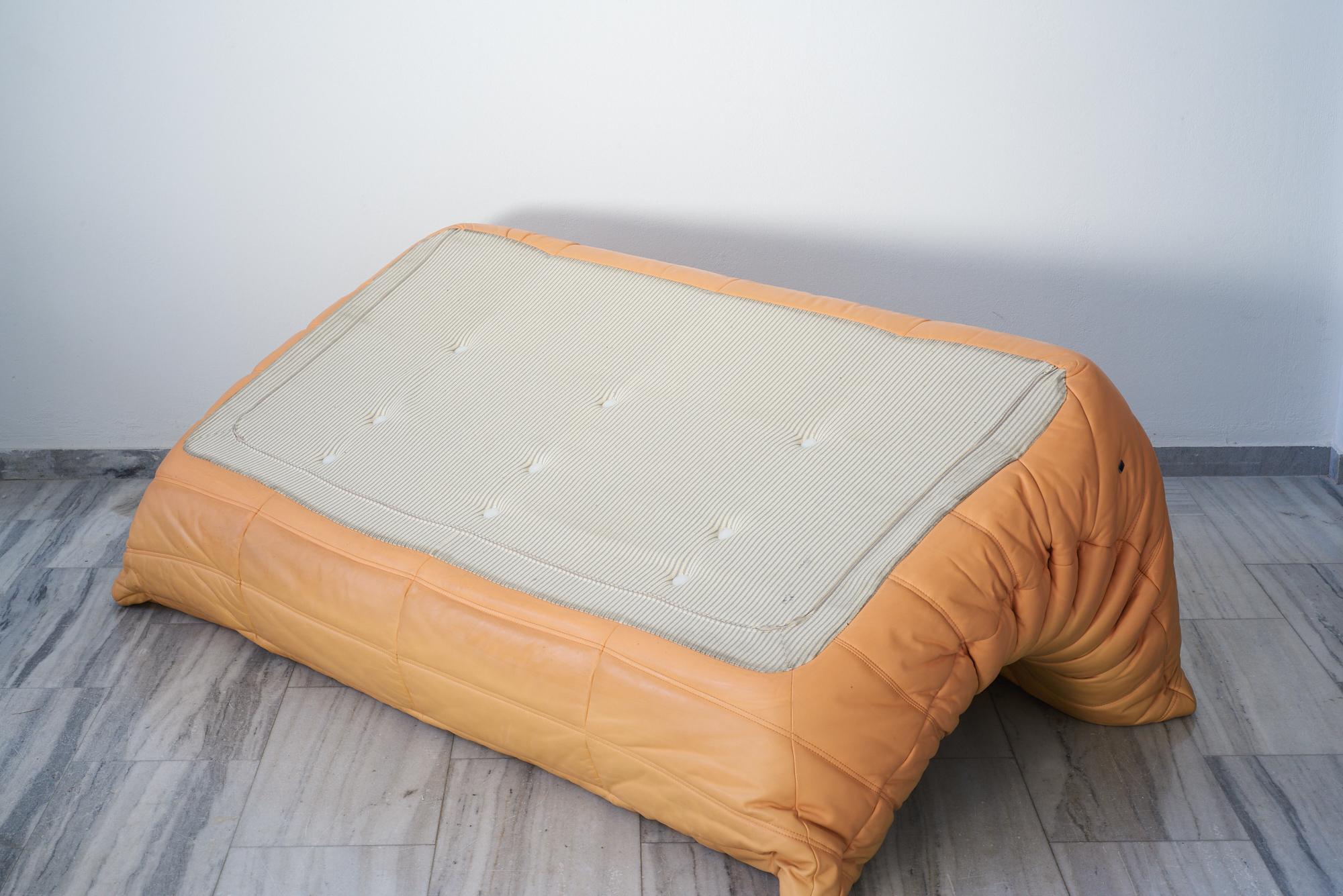 Modern Leather togo sofa by Michel Ducaroy for Ligne Roset For Sale