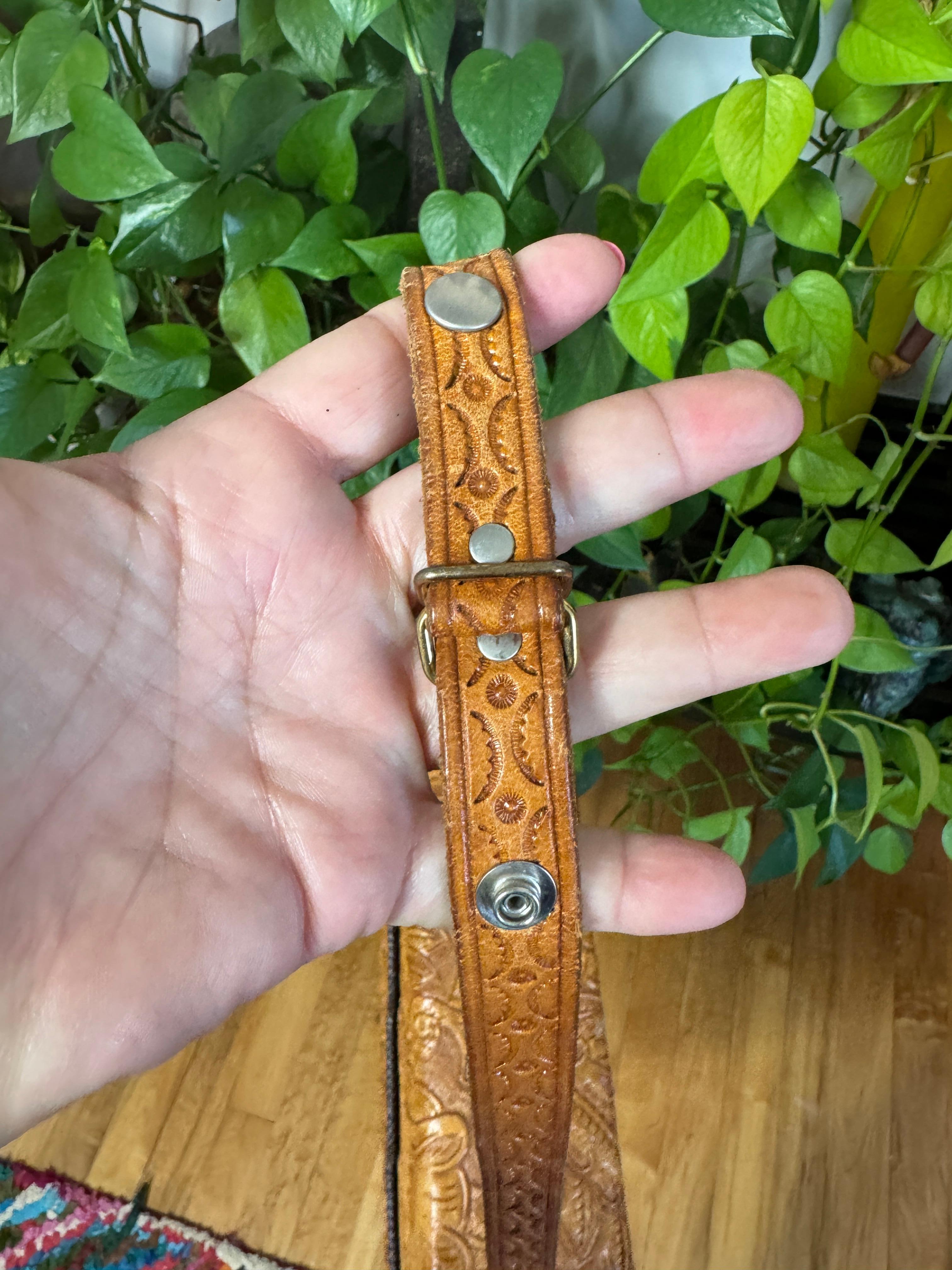 Sac à main en cuir toilé - Sac en cuir vieilli vintage en vente 6