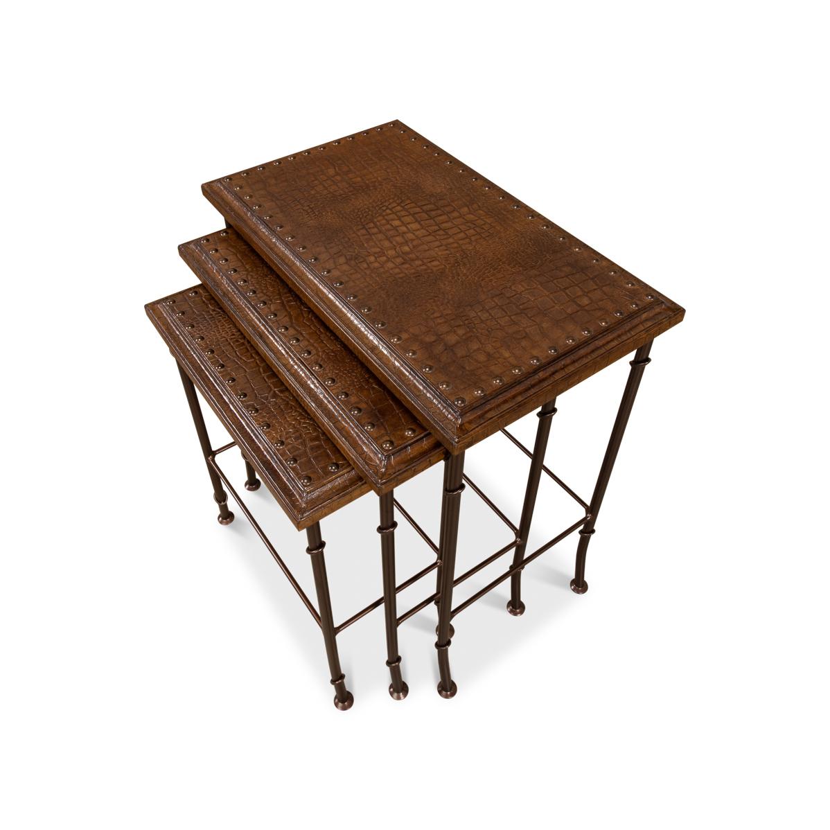 Tables gigognes en cuir Neuf - En vente à Westwood, NJ