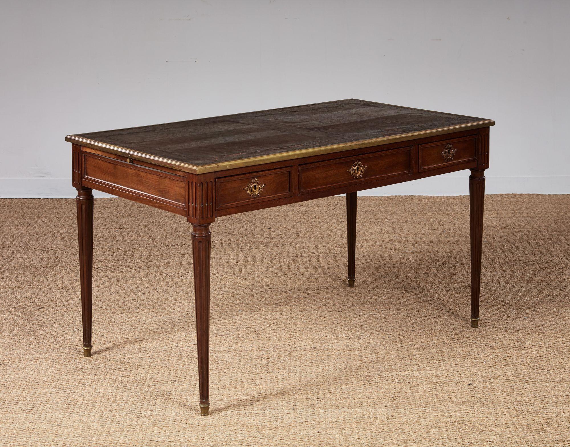 Leather Topped and Brass Trimmed Louis XVI Writing Table For Sale 11
