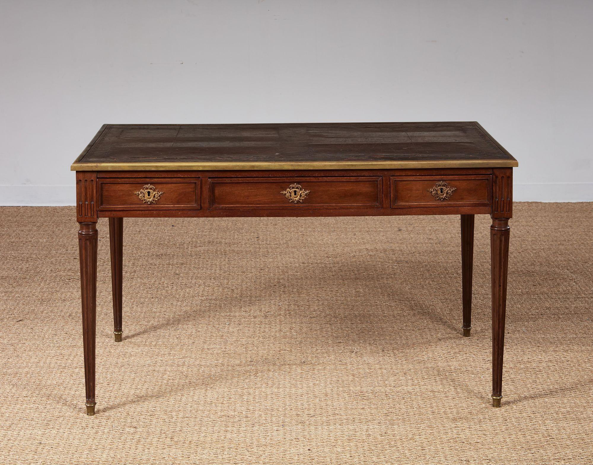 Leather Topped and Brass Trimmed Louis XVI Writing Table For Sale 12