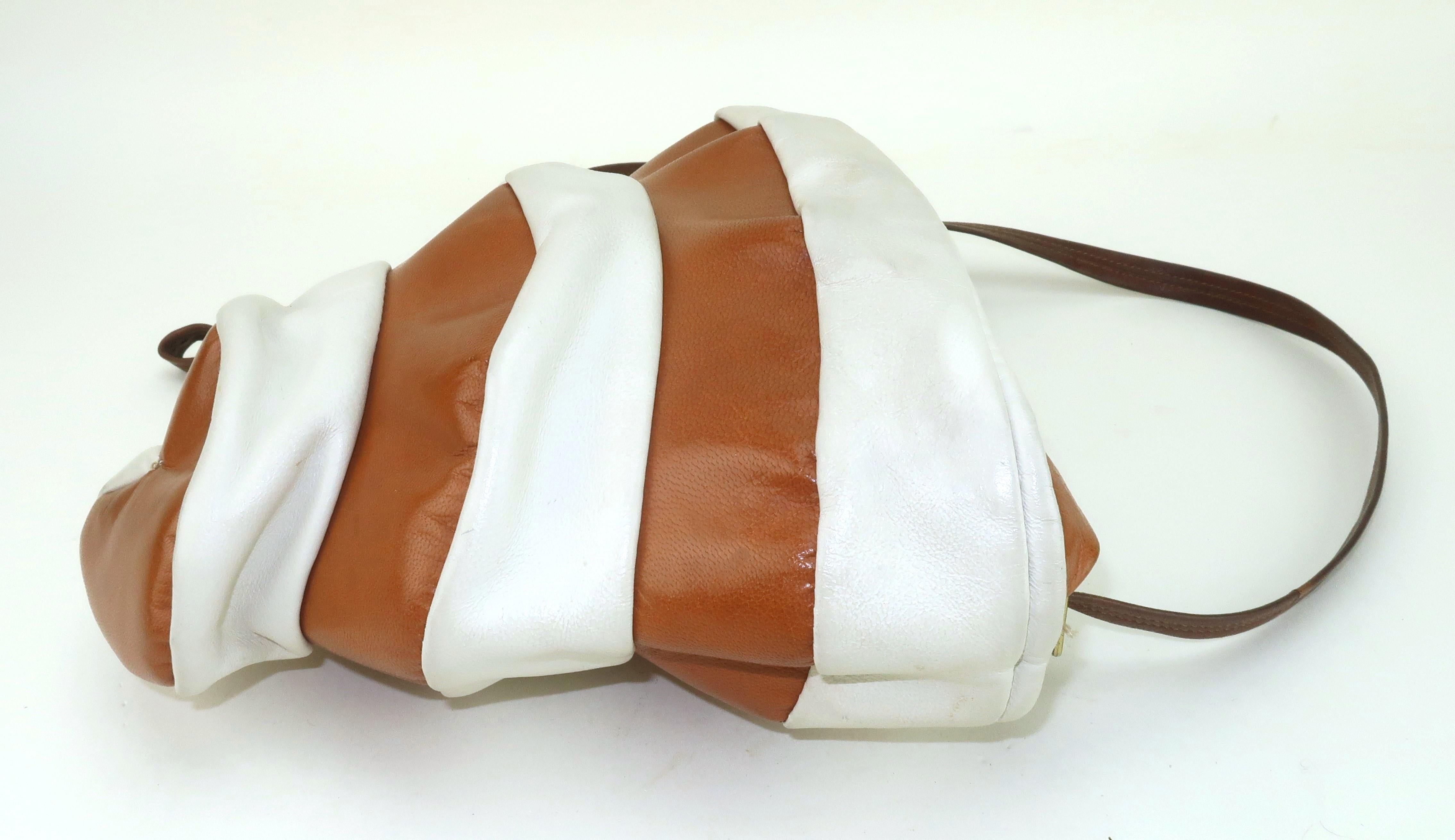 Leather Tornado Shaped Two Tone Handbag, 1980's In Good Condition For Sale In Atlanta, GA