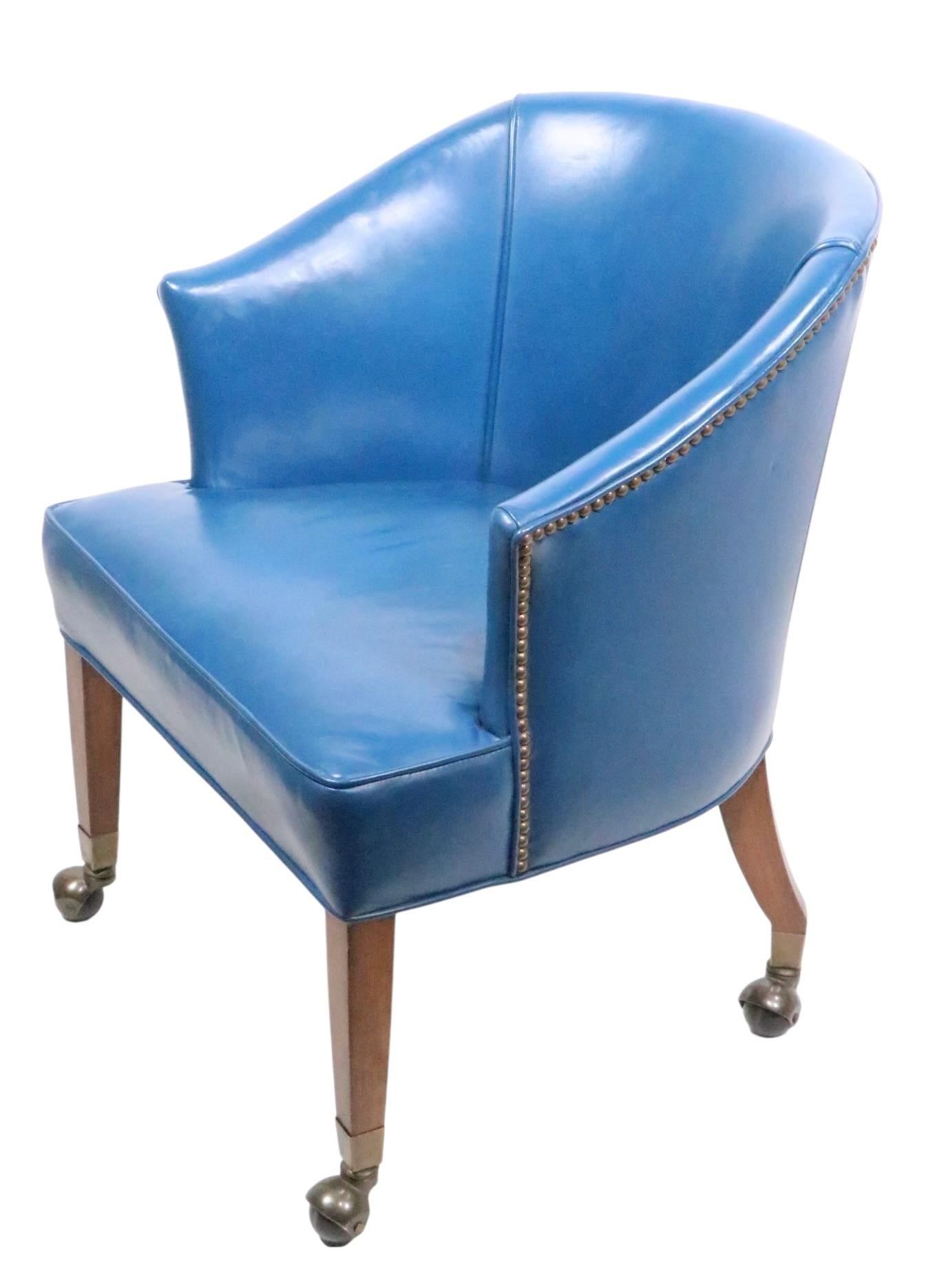 Leather Tub Chair on Ball Caster Feet In Good Condition For Sale In New York, NY