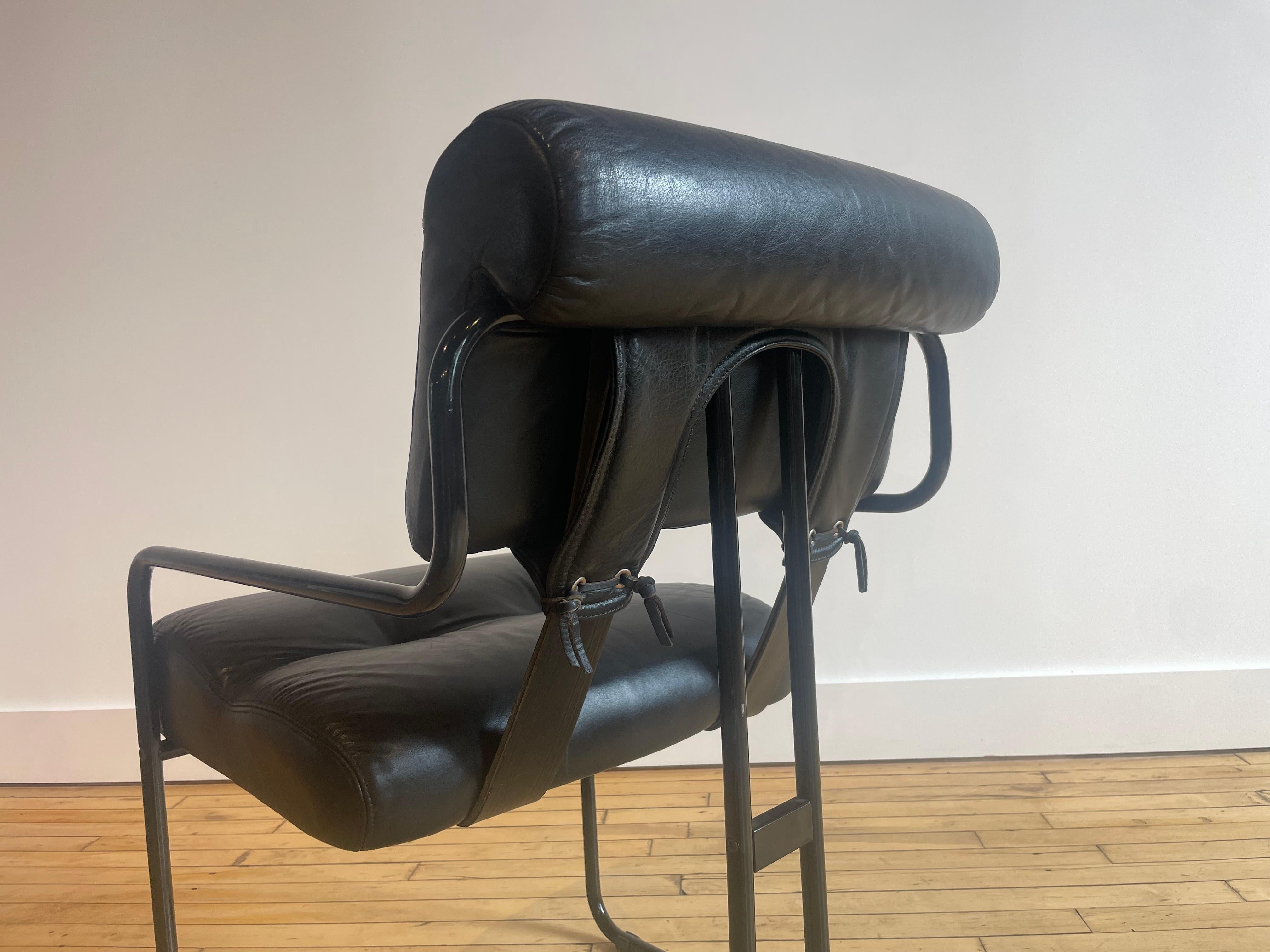 Modern Leather Tucroma Chair by Guido Faleschini for Mariani, Signed For Sale