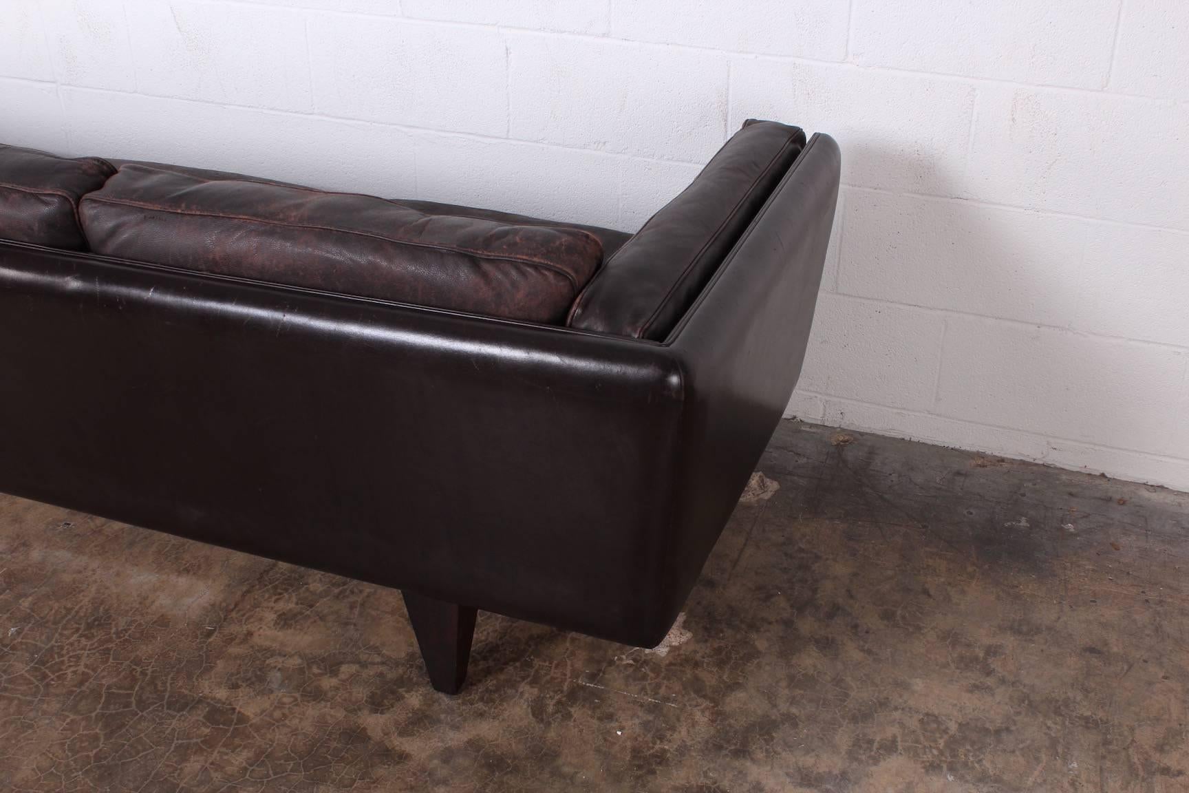 Leather V11 Sofa by Illum Wikkelsø 11