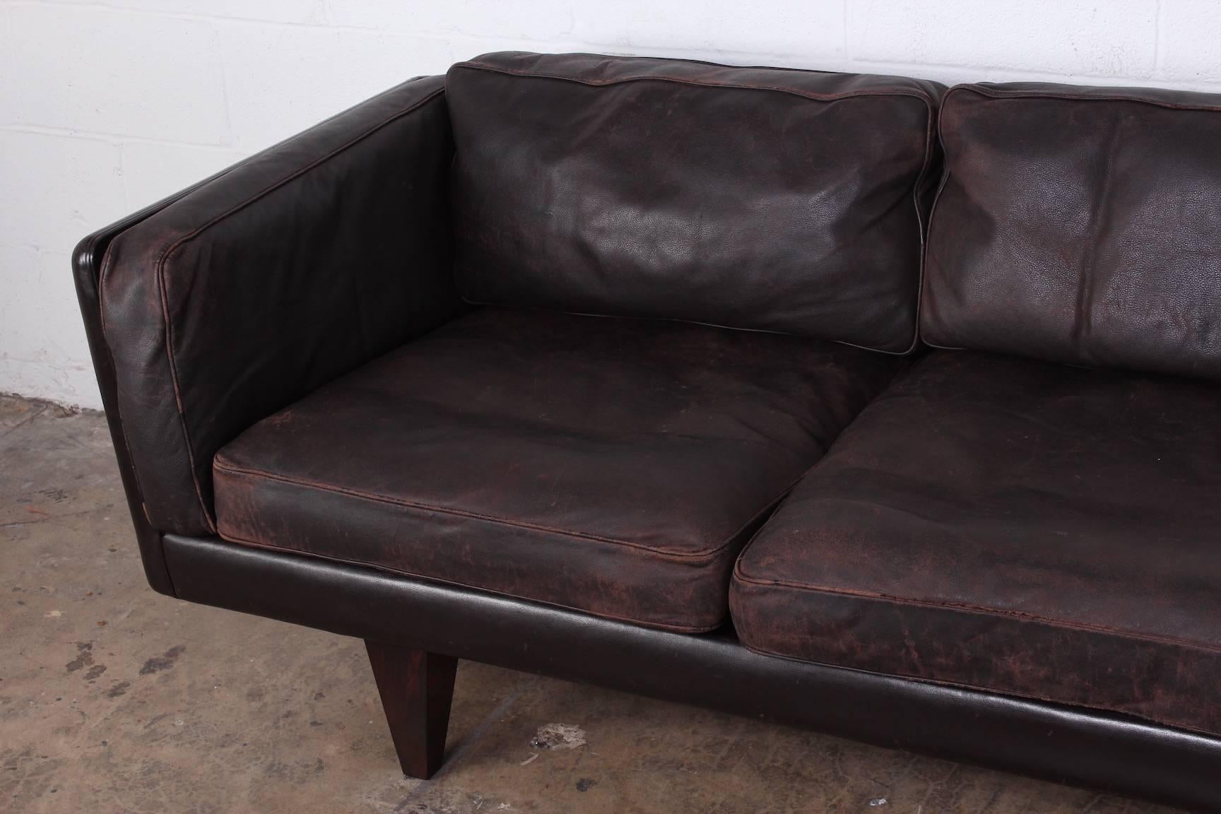 Mid-20th Century Leather V11 Sofa by Illum Wikkelsø