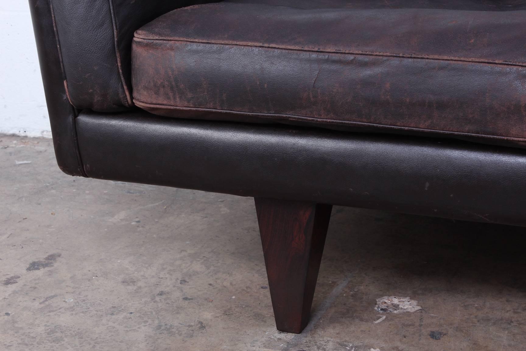 Leather V11 Sofa by Illum Wikkelsø 4