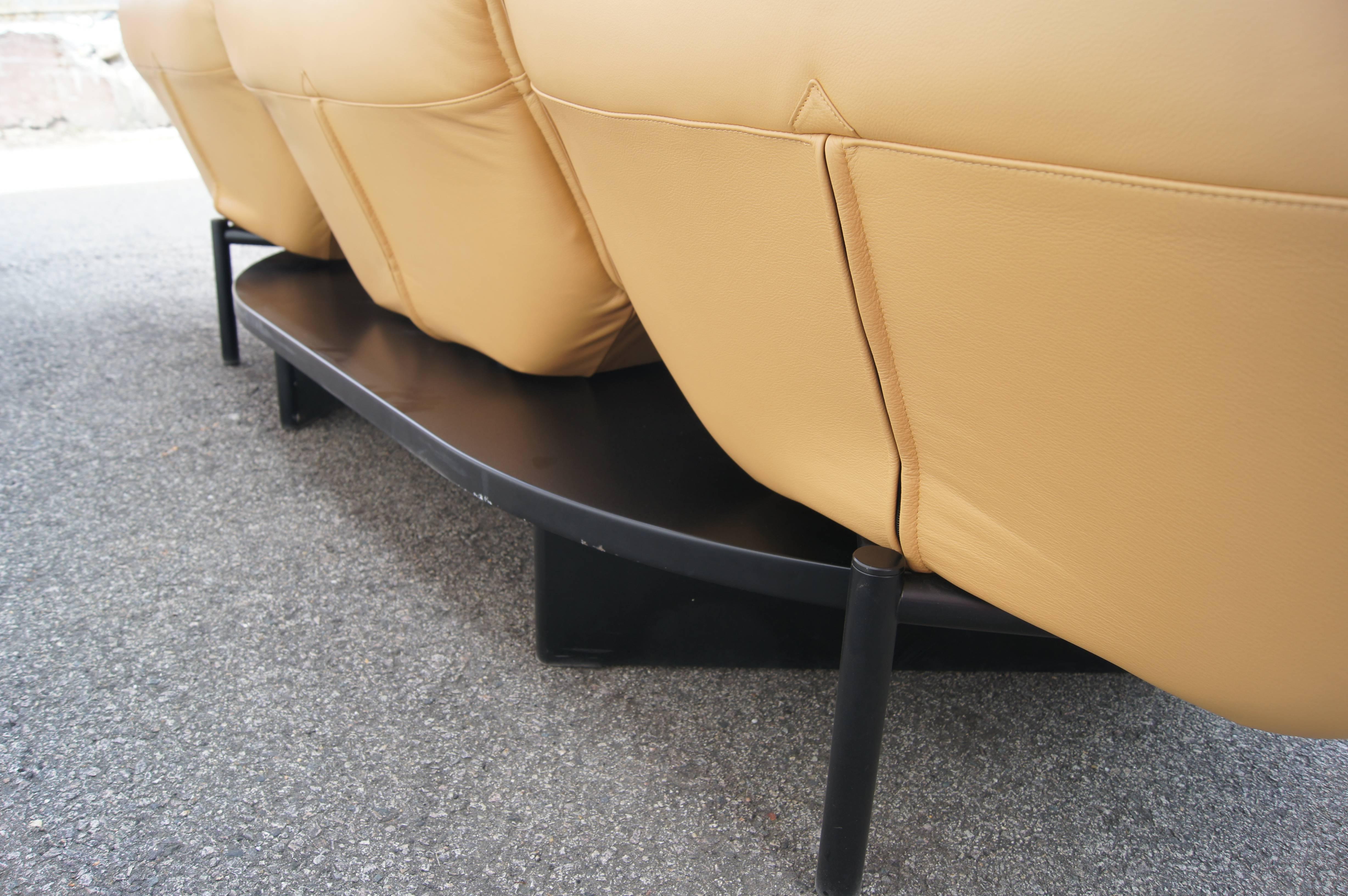 Italian Leather Veranda 3 Sofa by Vico Magistretti for Cassina