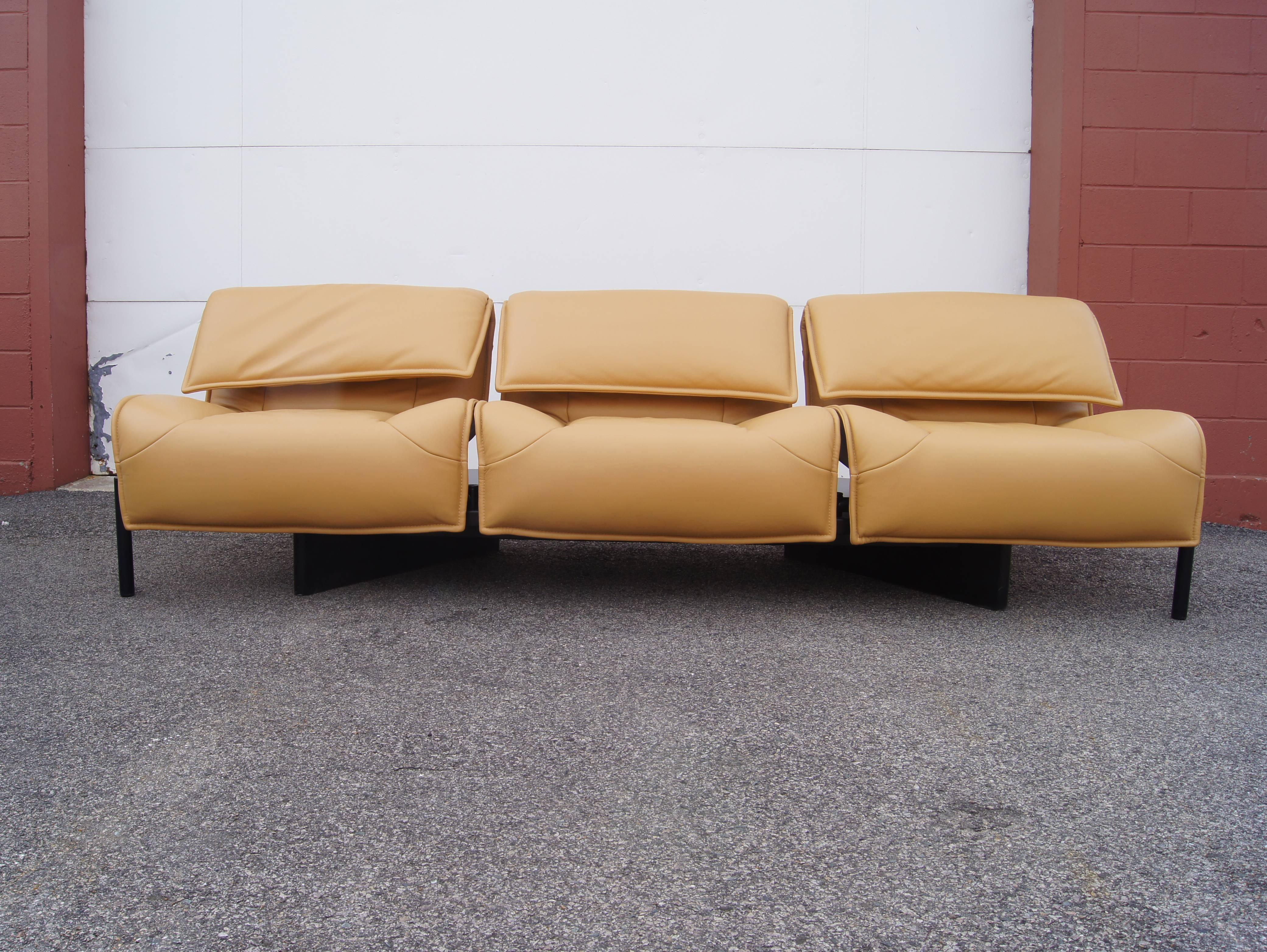 Late 20th Century Leather Veranda 3 Sofa by Vico Magistretti for Cassina