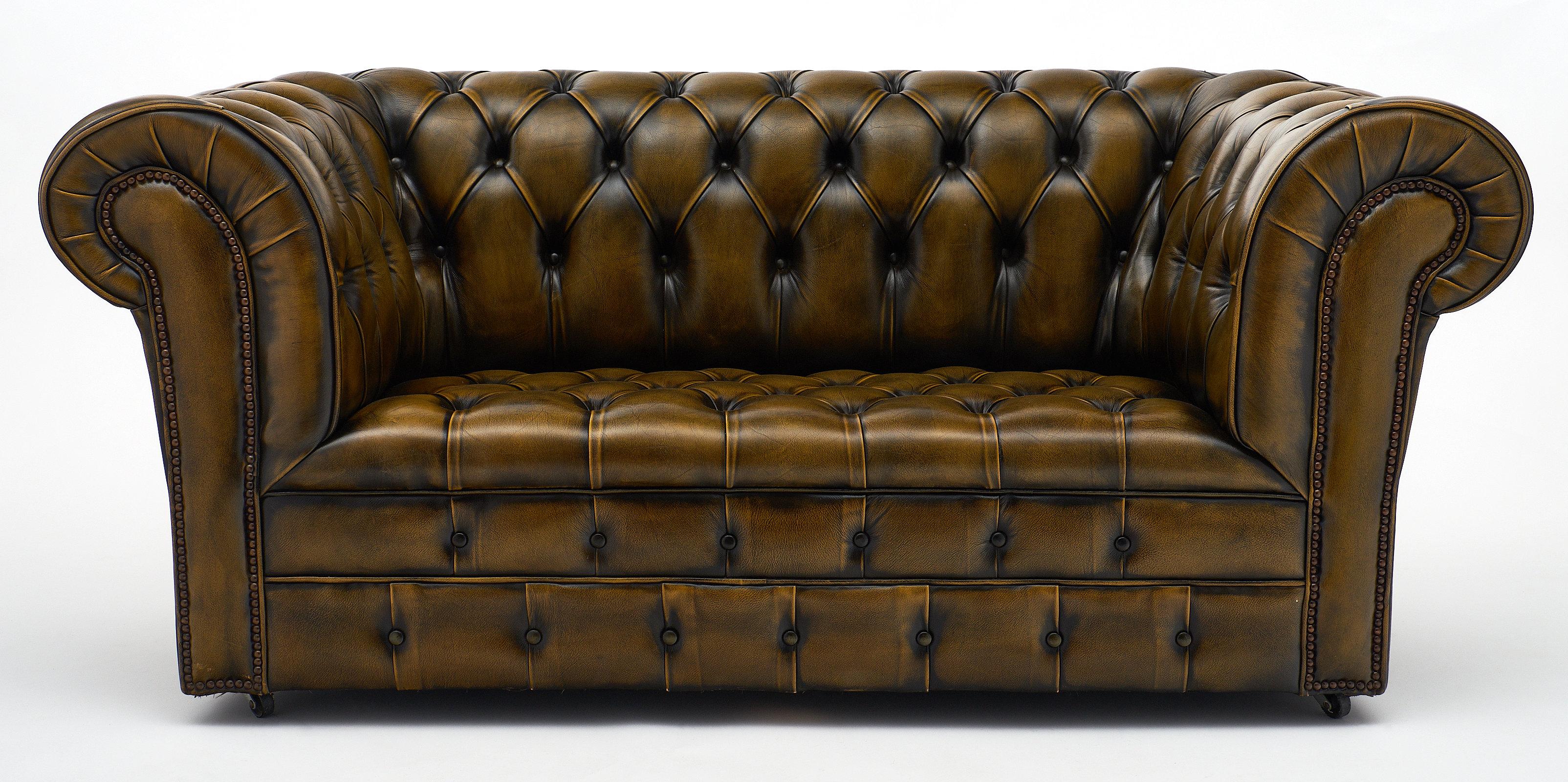 Leather Vintage English Chesterfield Sofa In Good Condition In Austin, TX
