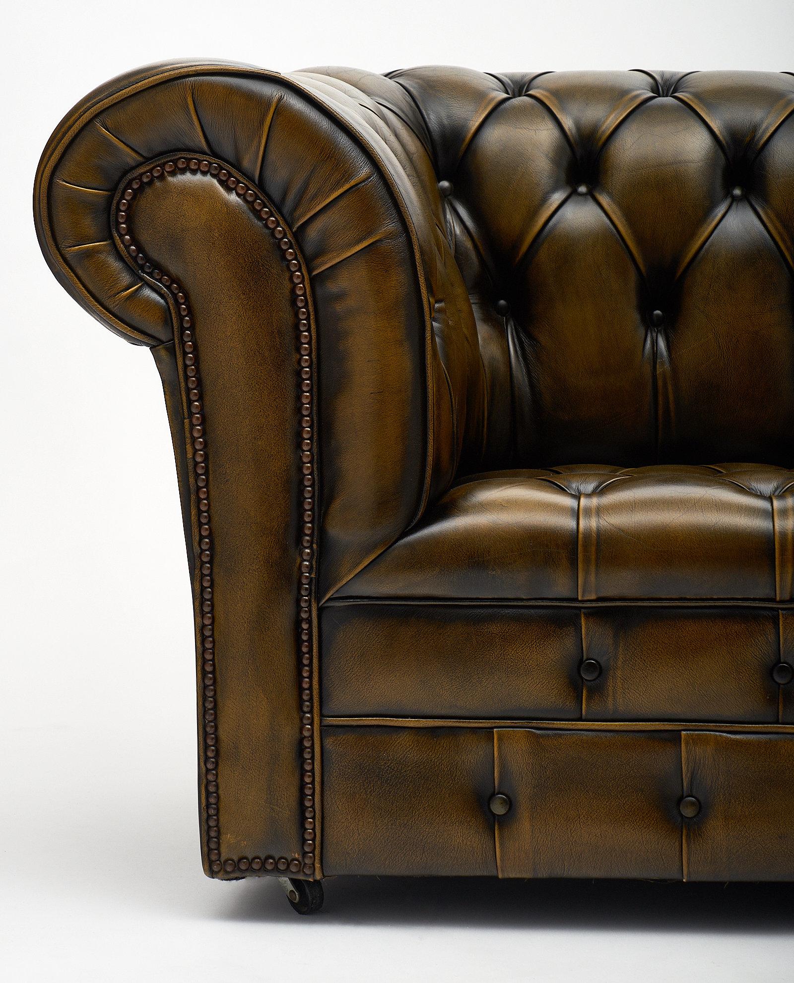 Leather Vintage English Chesterfield Sofa 3