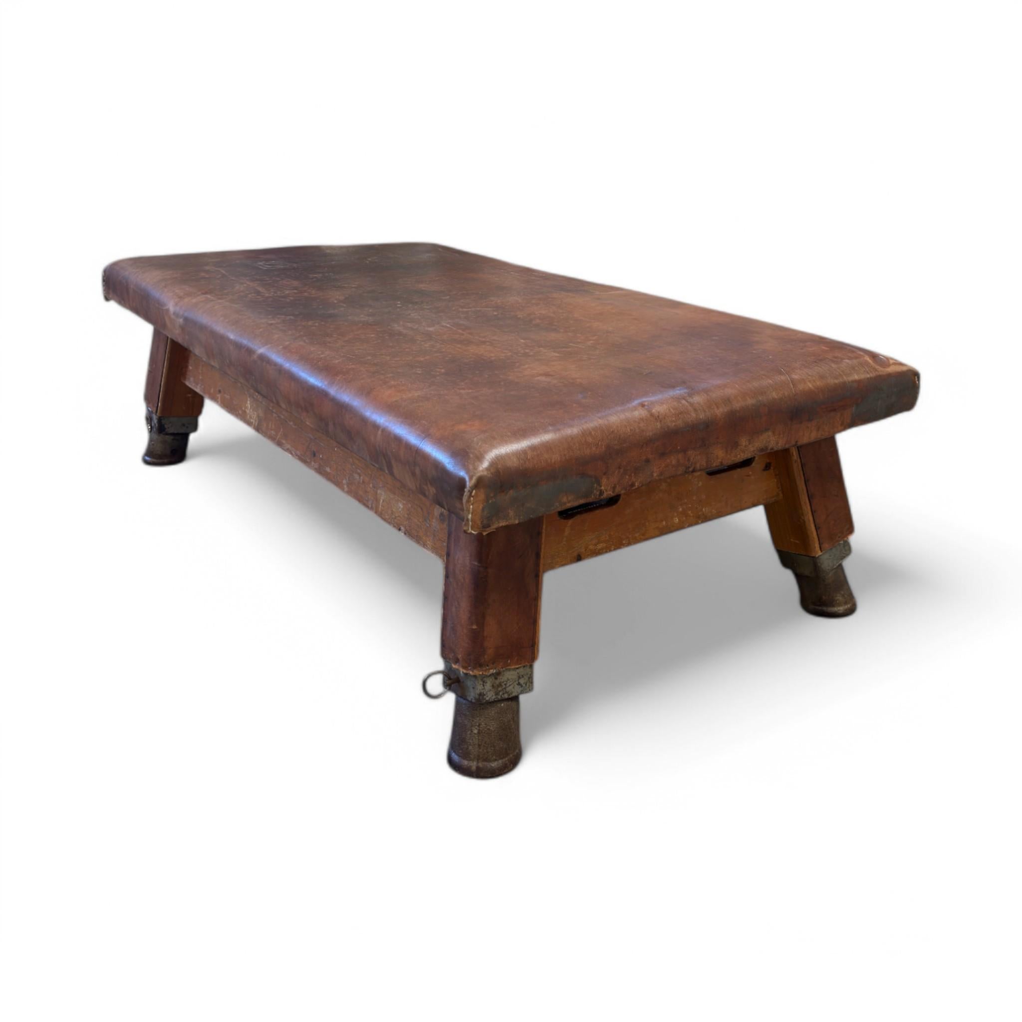 Leather Vintage Pommel Horse Coffee Table In Good Condition In Los Angeles, CA