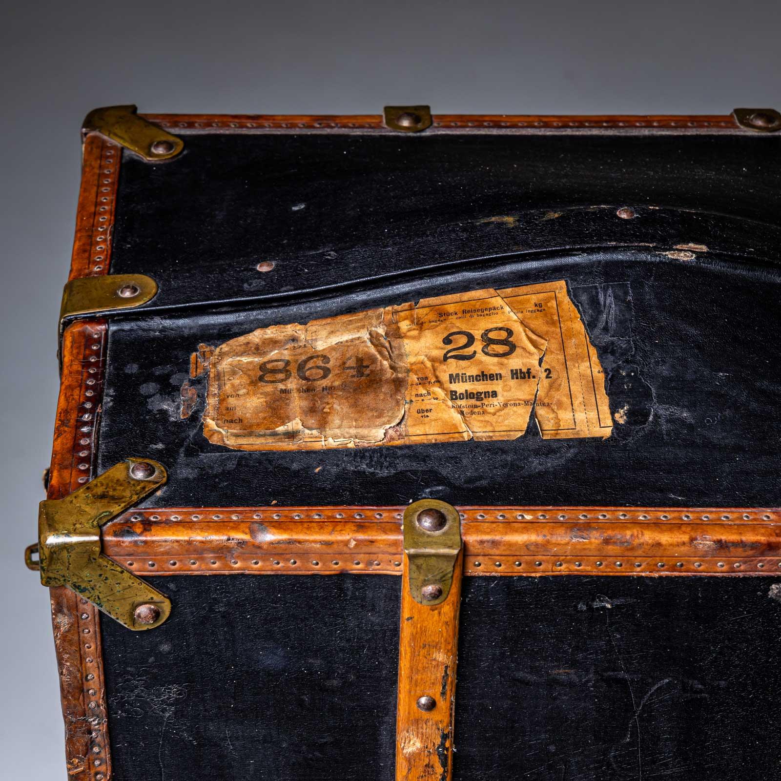 Baule guardaroba in pelle, probabilmente Germania, inizio XX secolo in vendita 10