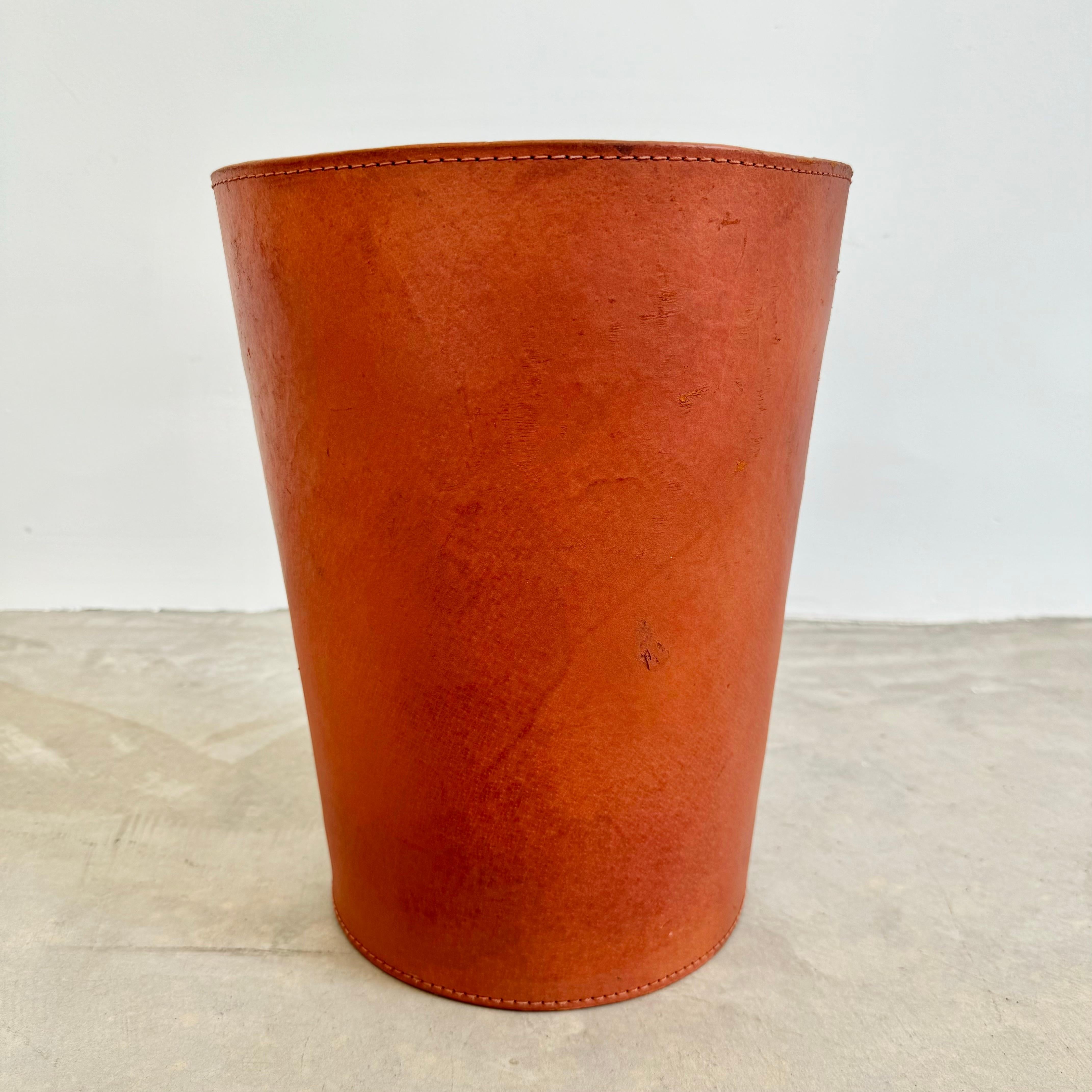 Leather Waste Basket, 1950s France For Sale 2