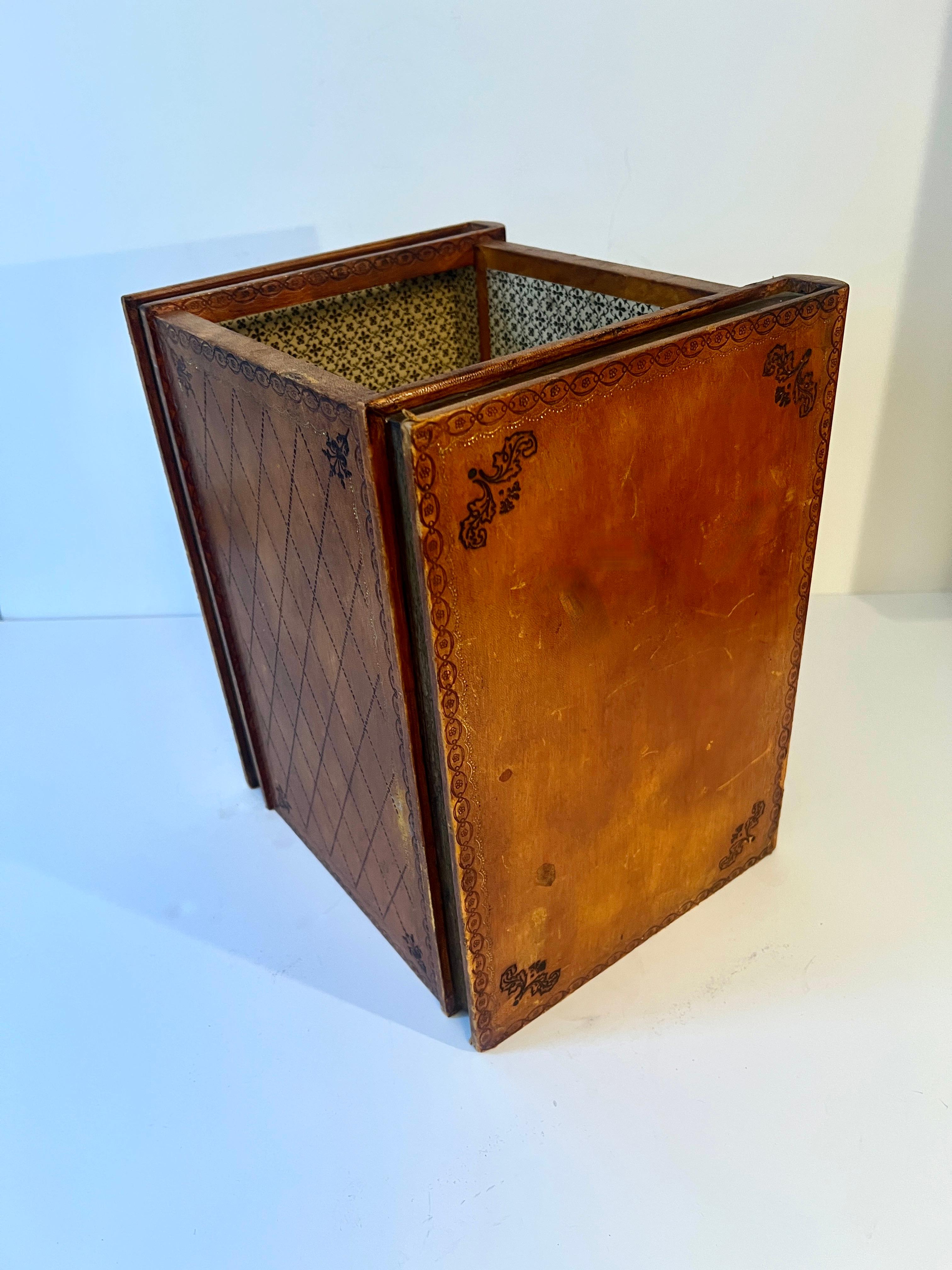 20th Century Leather Waste Bin Basket Depicting Books with Inner Lined Decorative Paper For Sale