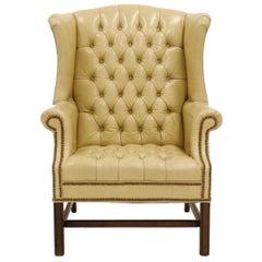 Sedia Wingback in pelle color crema