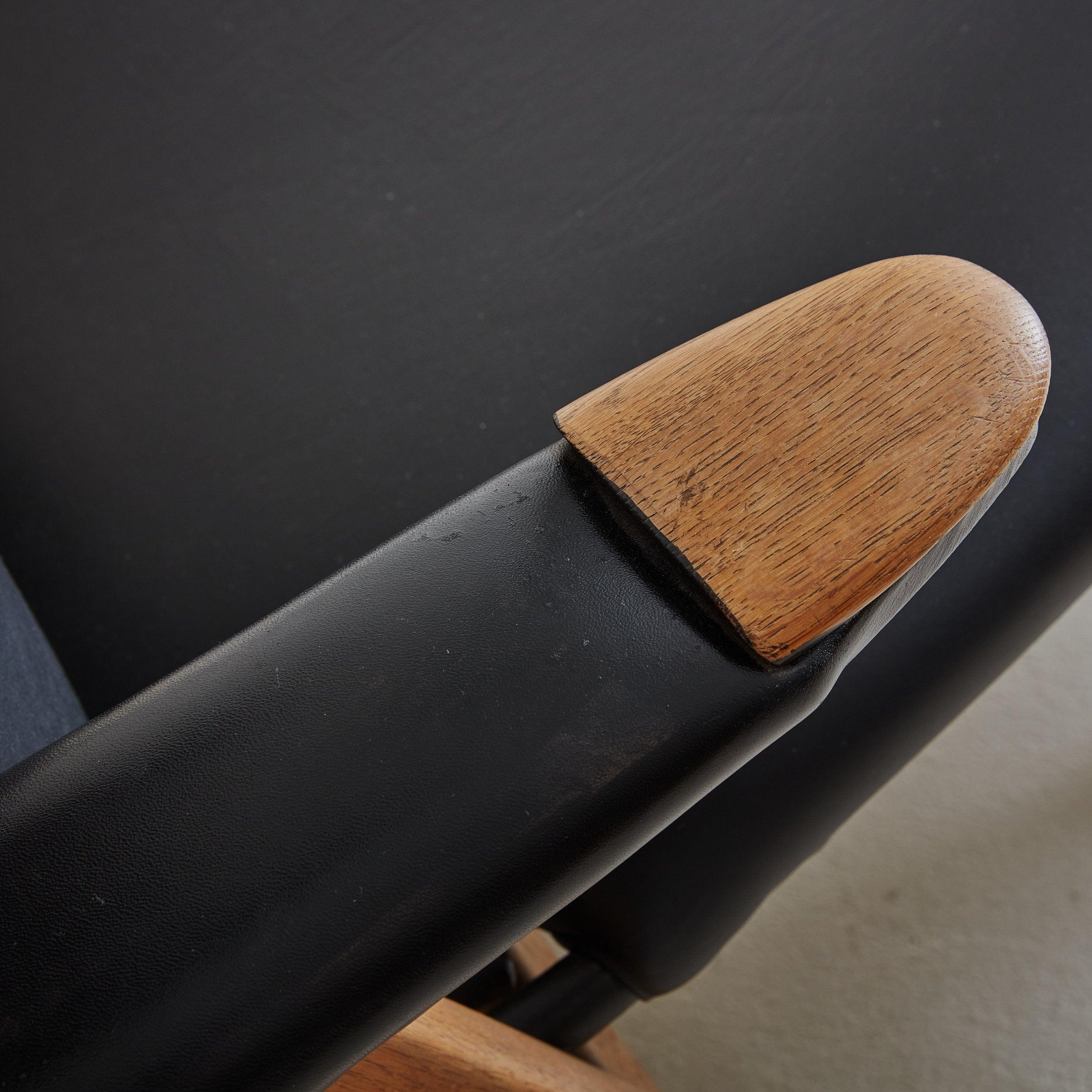 Leather + Wood Reclining Chaise Lounge Chair by Henry W. Klein for Bramin Møbler For Sale 4