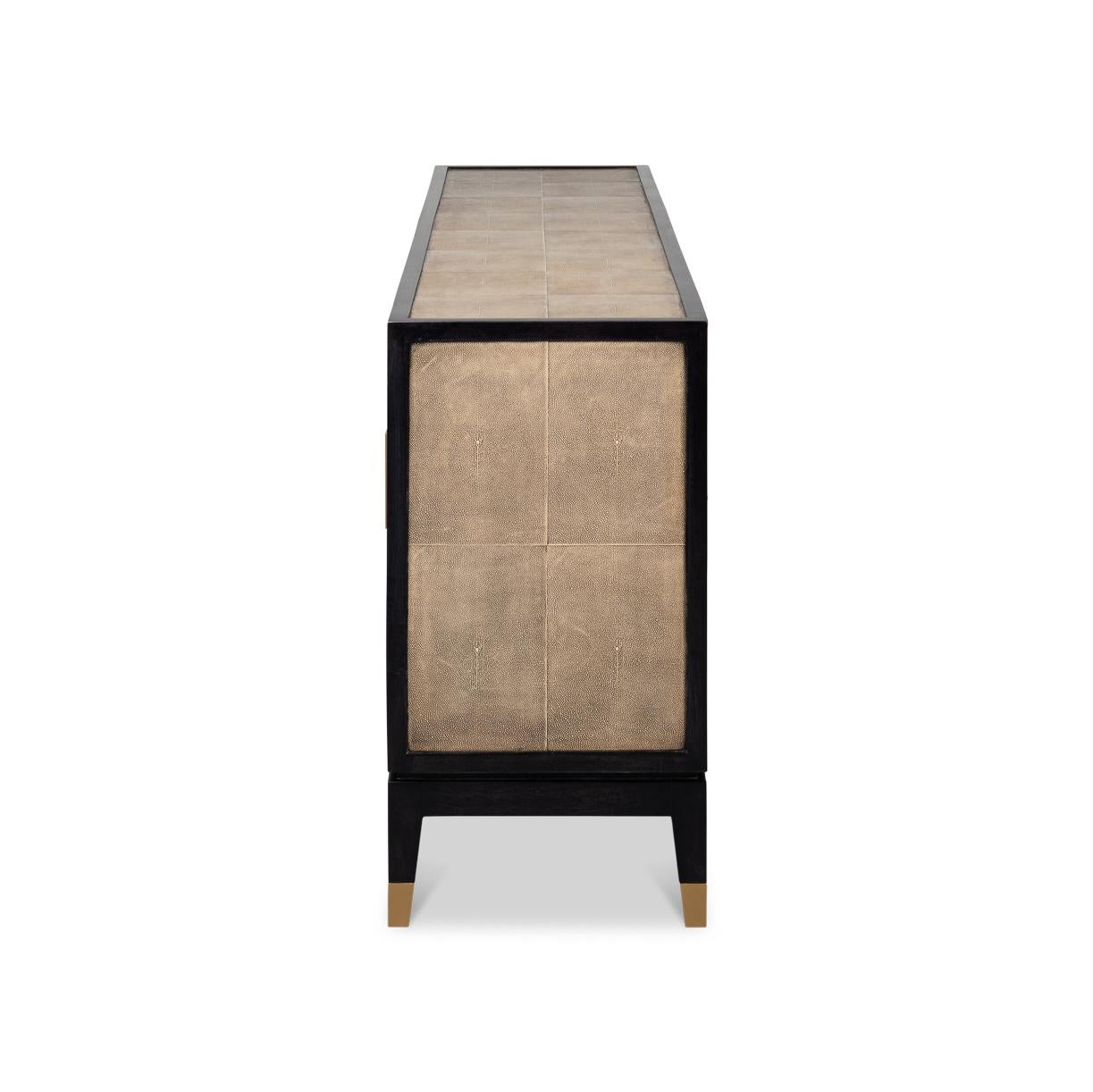 Credenza moderna de mediados de siglo forrada en piel en venta 2
