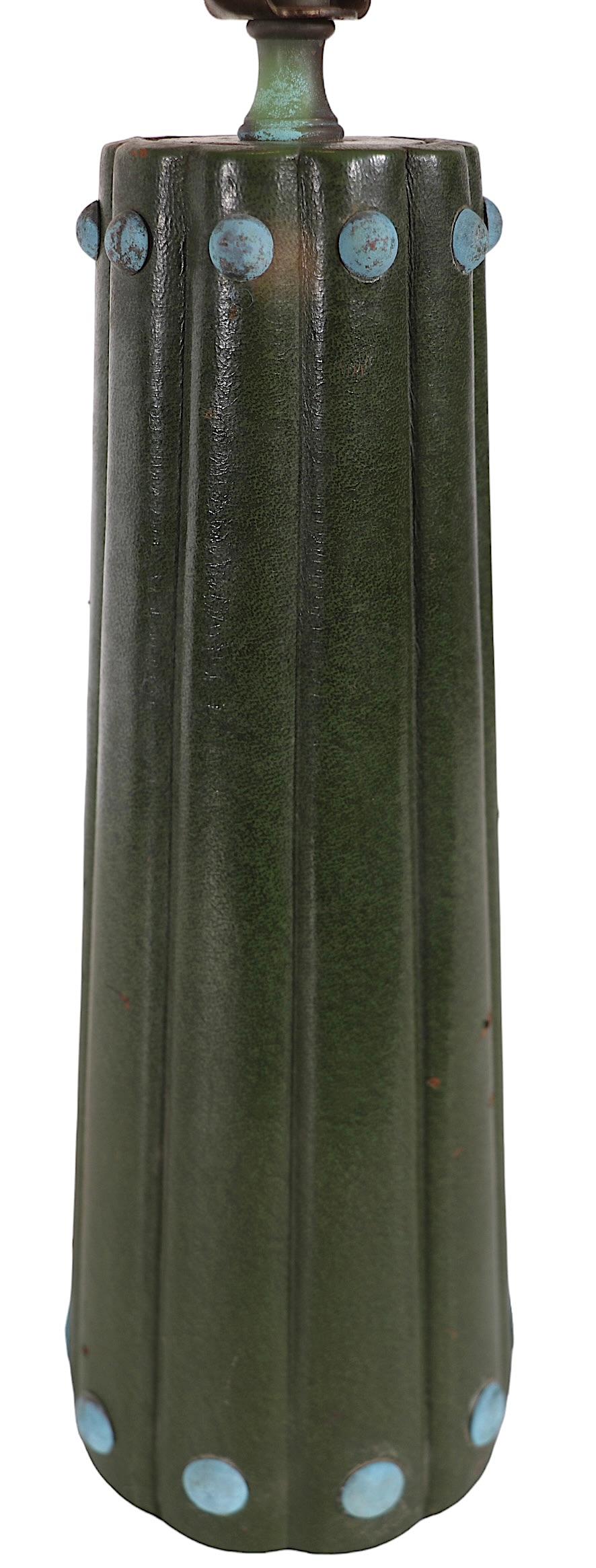 Cuir Lampe de table enveloppée de cuir, d'après A.I.C. c 1940's en vente