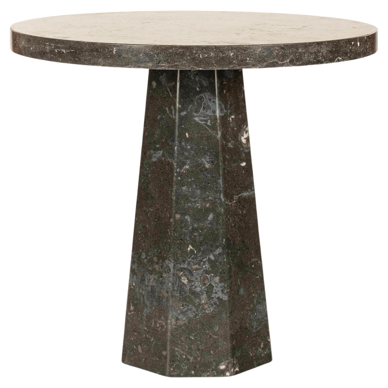 Mesa de centro de mármol negro acabado cuero