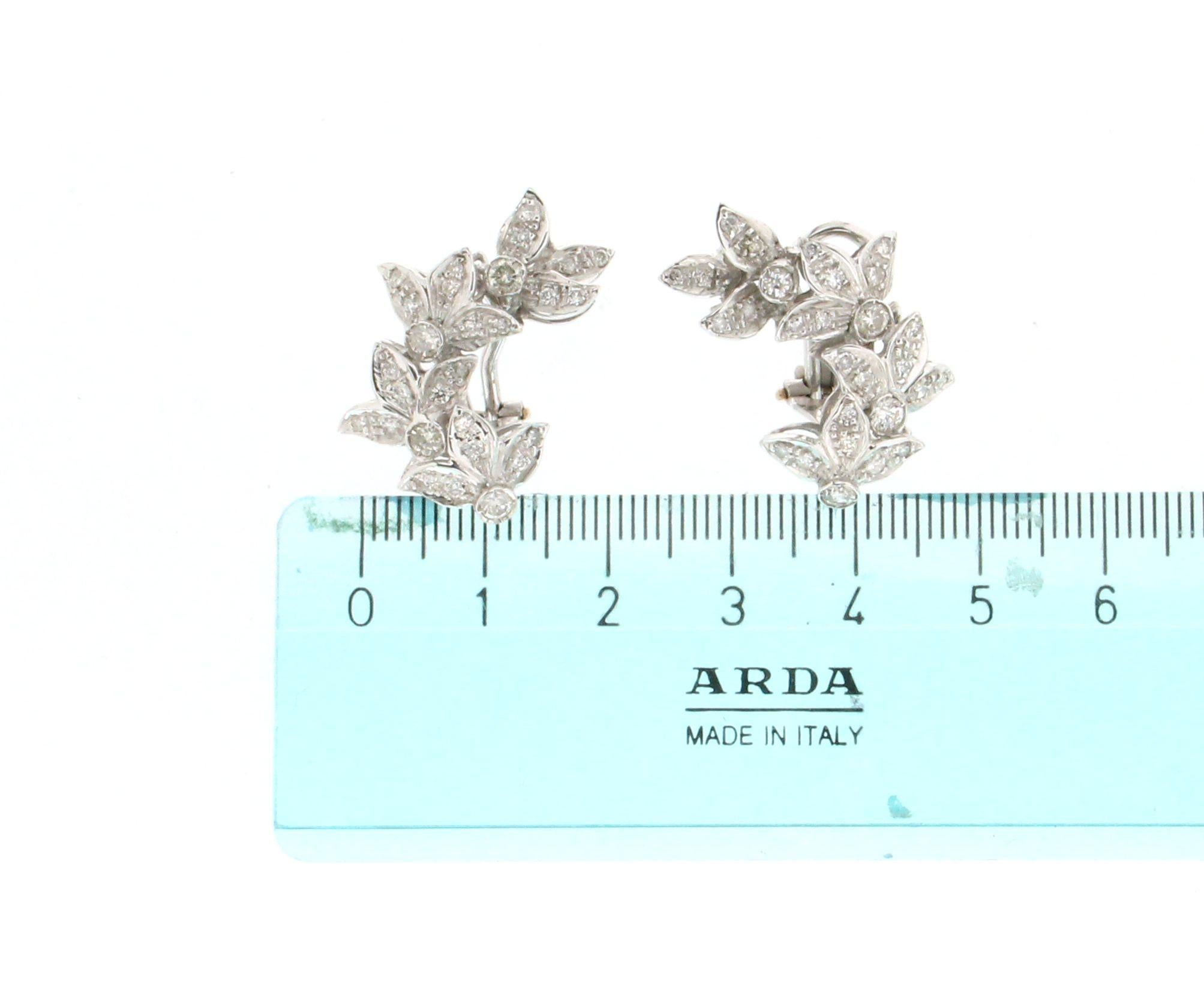 Leaves 18 karat White Gold Diamonds Stud Earrings 3