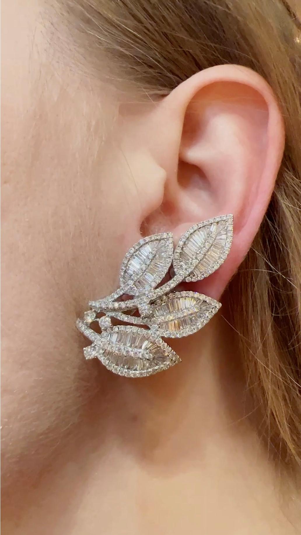 Round Cut Leaves earrings diamonds paved (6 carats) set on white gold.  For Sale