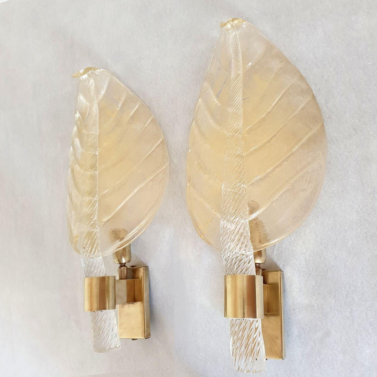 Par de apliques de cristal de Murano Hojas Moderno de mediados de siglo en venta