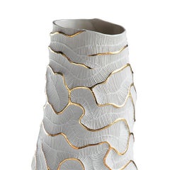 Leaves n'Gold Closer Vase