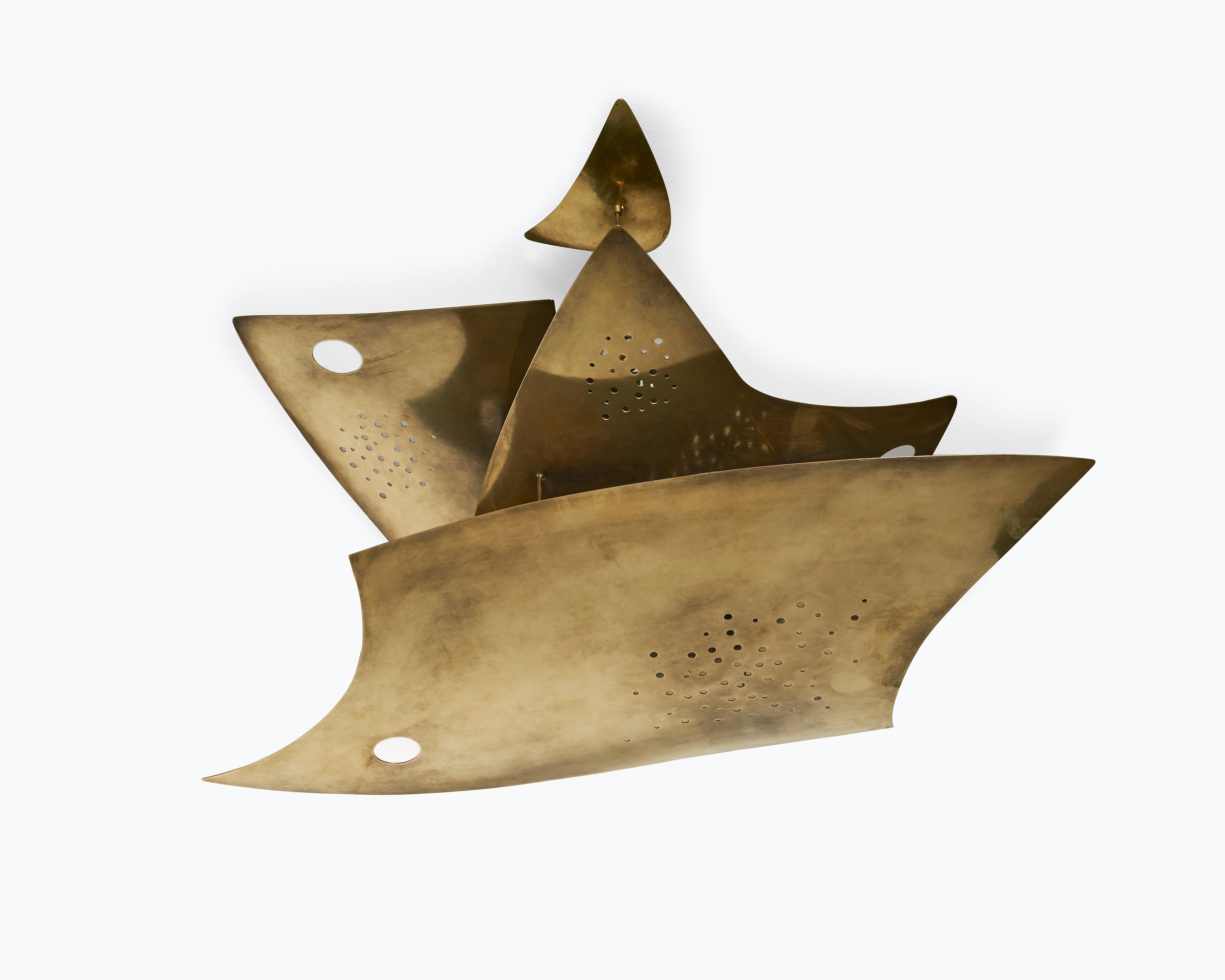 Leaves of hammered wrought brass.
Signed and numbered, after an original model from 1960.
Editions of 8 ex. + 4 artist’s proof .
JM Lelouch Editions.
Former collection of Marquis de Ségur, featured at the exhibition “Antagonisme 2 - L’Objet” at