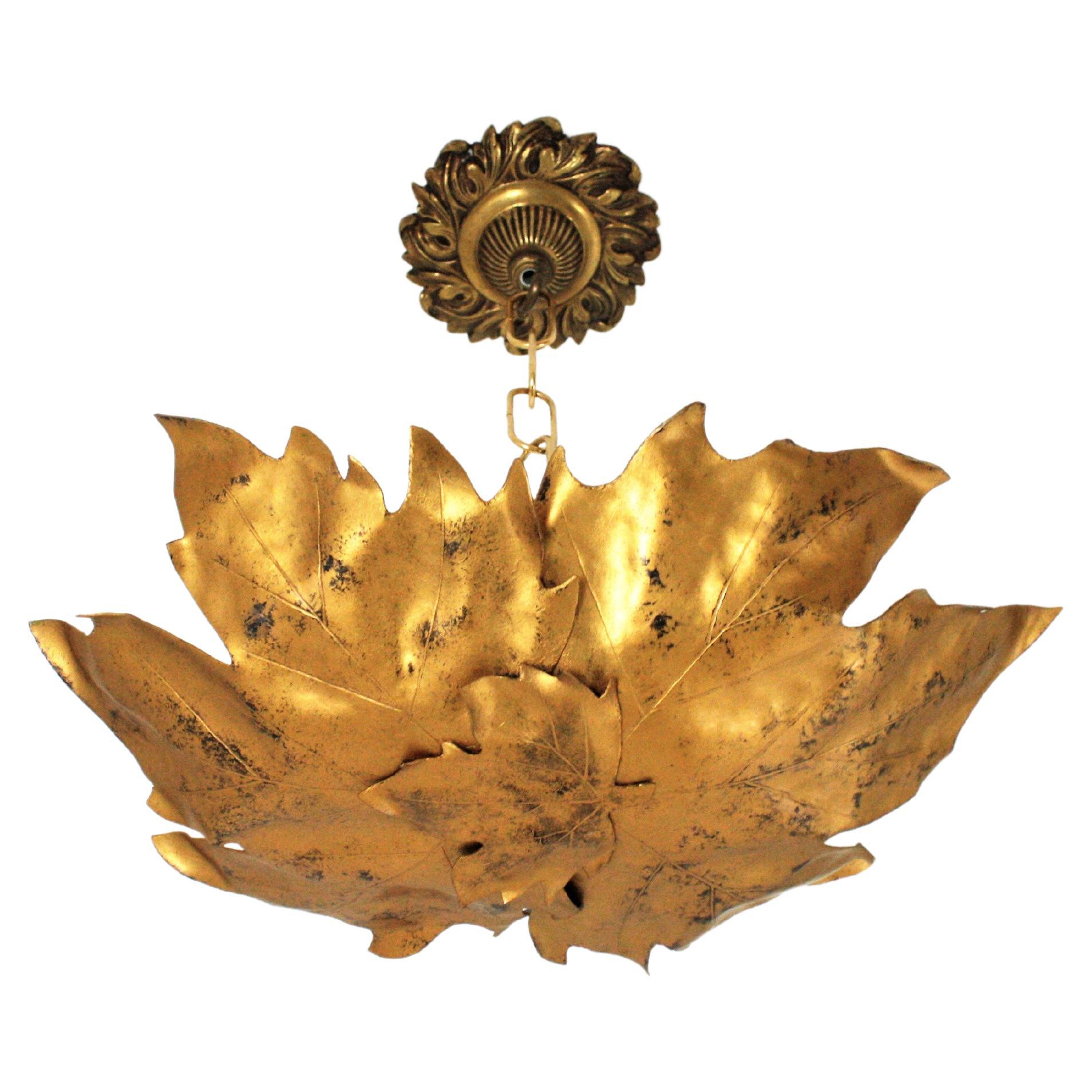 Leaves Shape Ceiling Light Fixture / Wall Sconce in Gilt Metal, 1960s For Sale 9