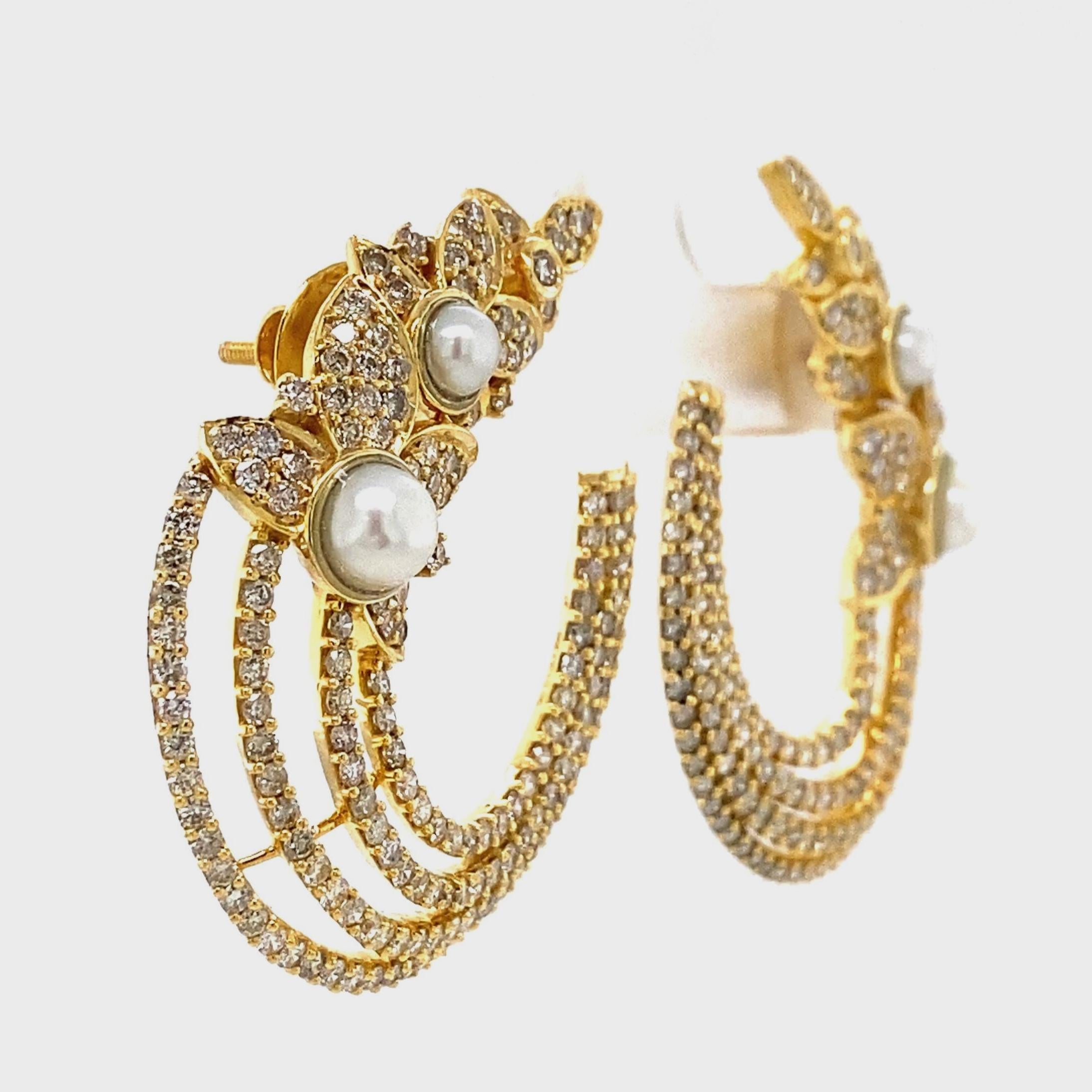 Boucles d'oreilles feuilles en or massif 14K avec perles et diamants (certifié) Pour femmes en vente