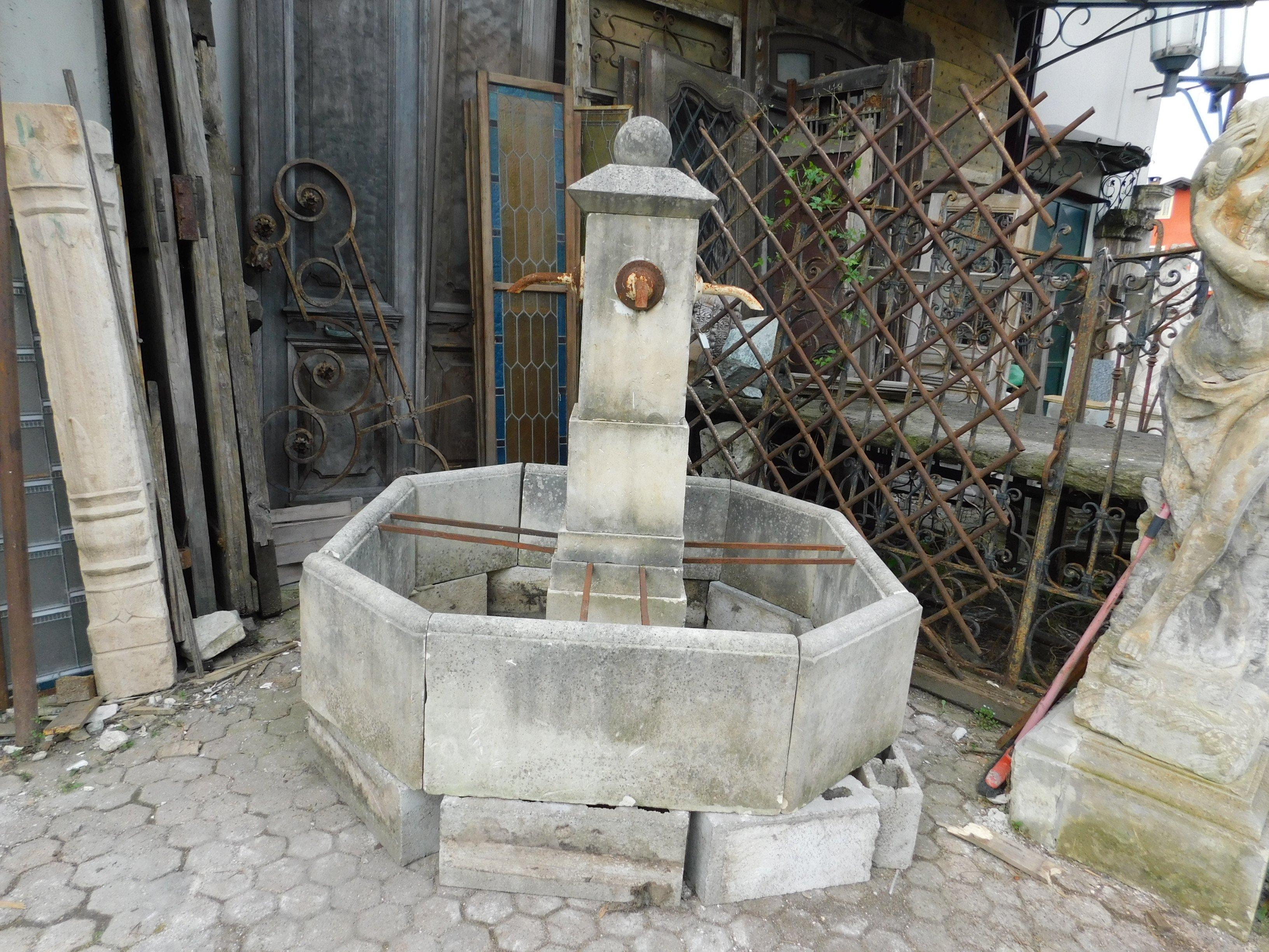 Hand-Carved Lecce Stone Fountain, Octagonal with Central Pillar and 4 Vents, Italy 1990 For Sale