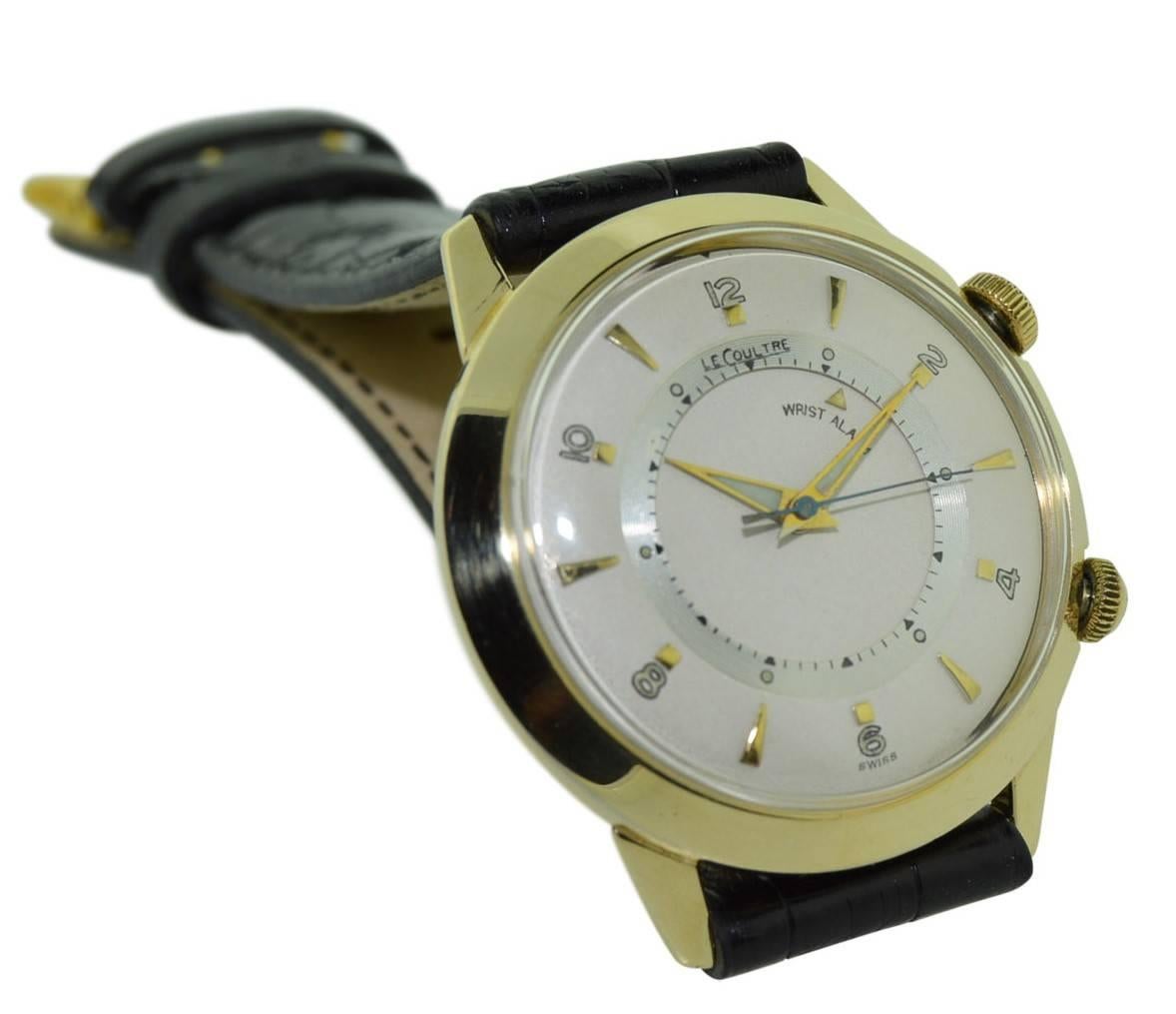 FACTORY / HOUSE: Le Coultre Watch Company
STYLE / REFERENCE: Round / Alarm
METAL / MATERIAL: 14Kt. Yellow Gold Filled / Steel Screw Back
CIRCA: 1960's
DIMENSIONS: 40mm X 35mm
MOVEMENT / CALIBER: Manual Winding / 17 Jewels / Cal. 814
DIAL / HANDS: