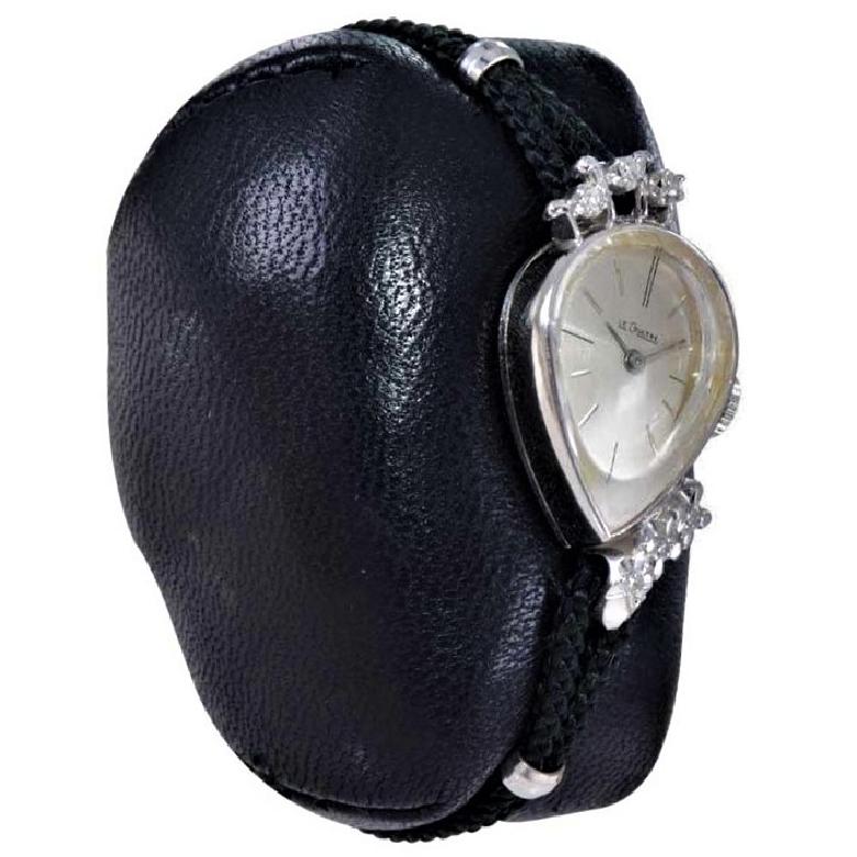 Lecoultre 14 carats, or blanc massif, design du milieu du siècle dernier Pour femmes en vente