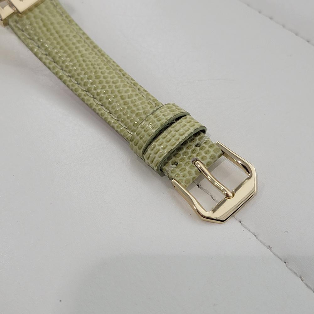 Reloj de vestir LeCoultre de oro macizo de 18 quilates de 33 mm para caballero de los años 50 Gambler de cuerda manual RA649 en venta 4