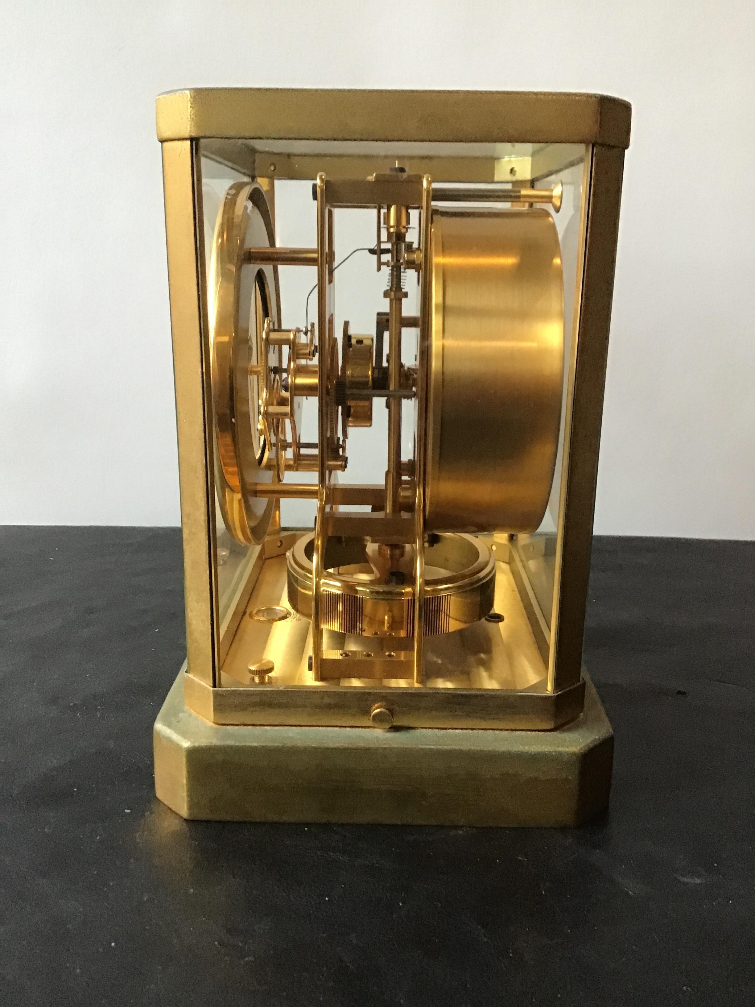 LeCoultre Atmos Clock 20386 In Good Condition In Tarrytown, NY