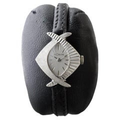 LeCoultre Ladies 14 Karat White Gold Midcentury Watch Art Deco Watch 1950's